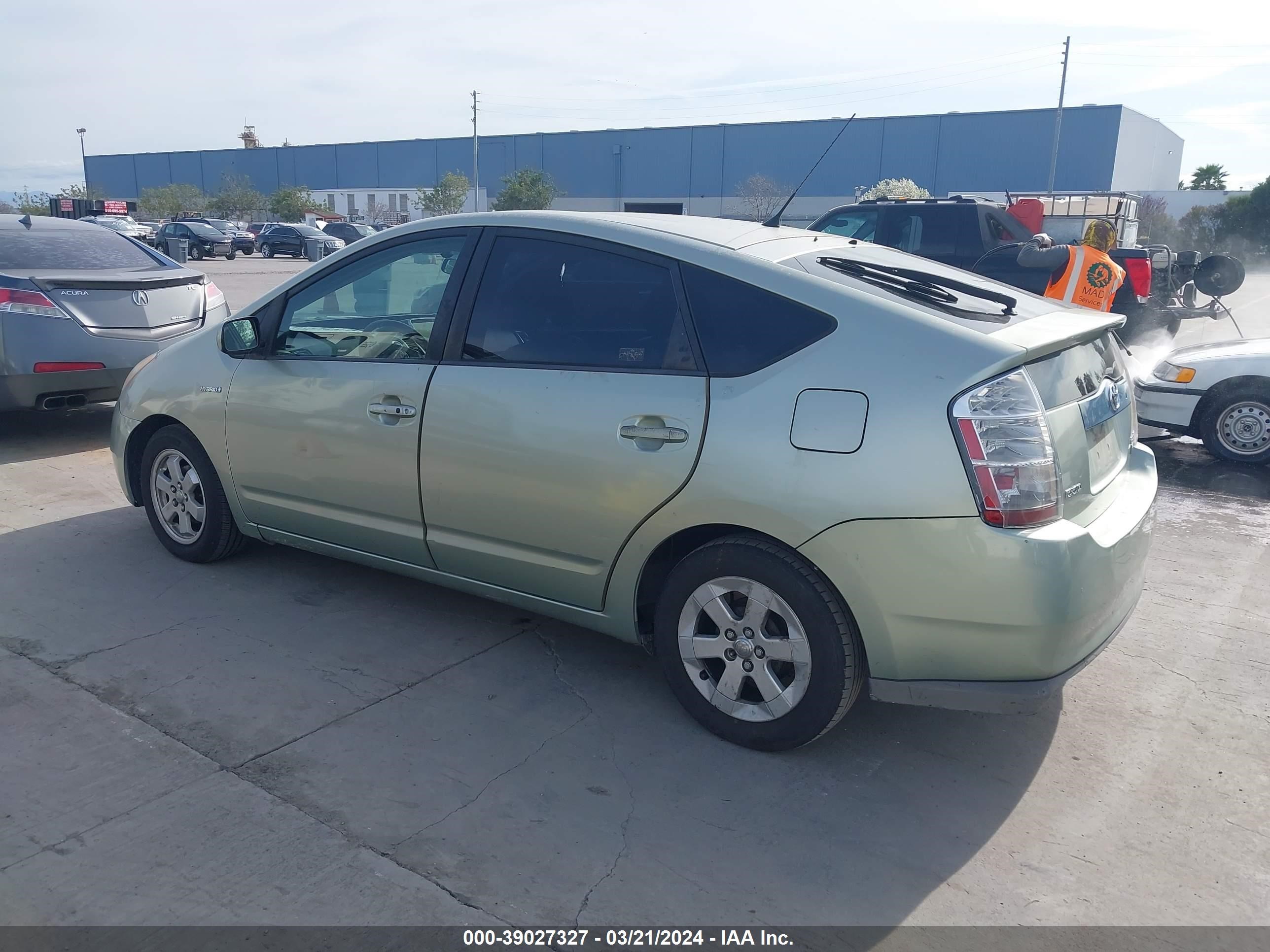 Photo 2 VIN: JTDKB20U783441121 - TOYOTA PRIUS 