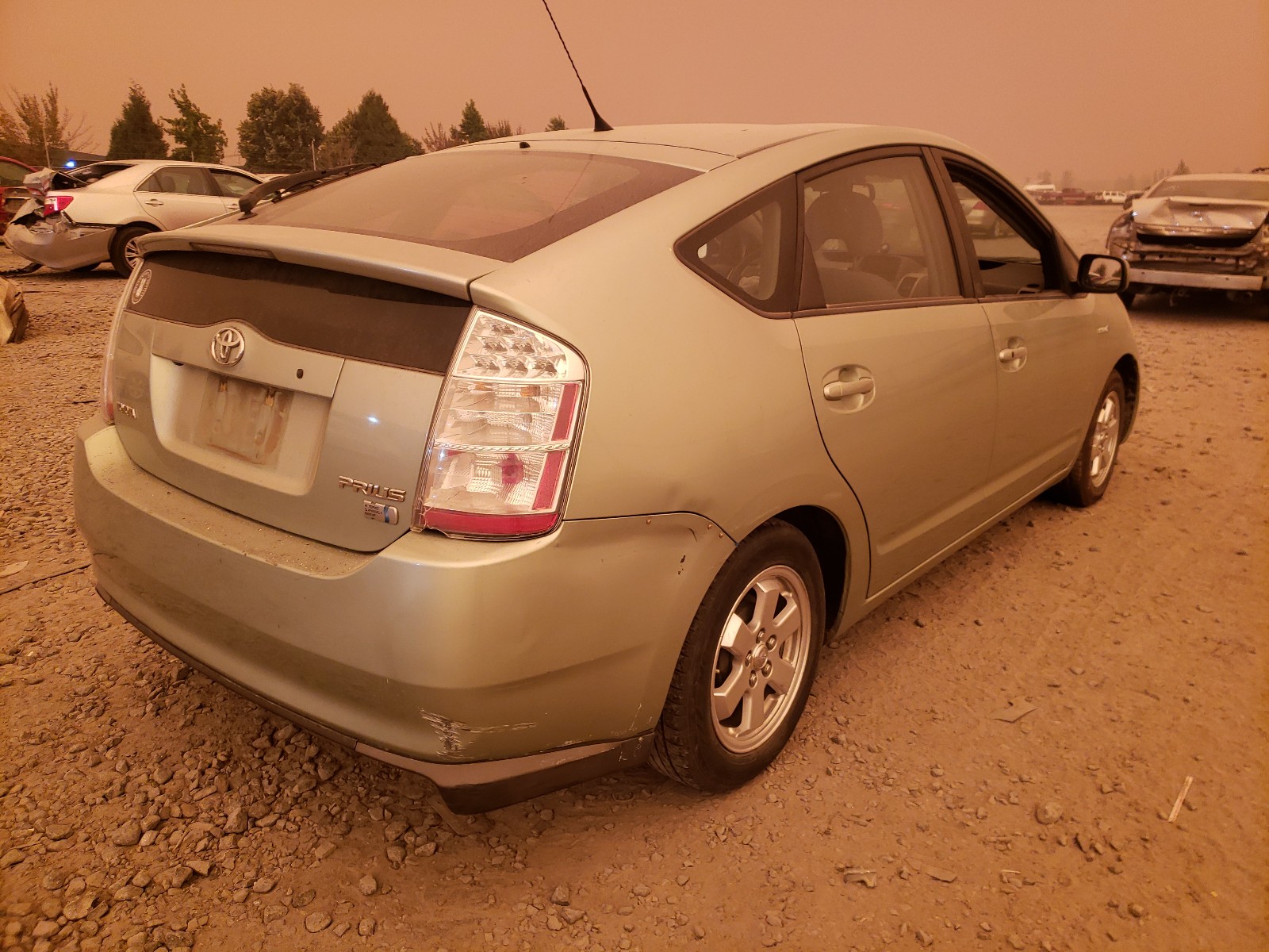 Photo 3 VIN: JTDKB20U793535615 - TOYOTA PRIUS 