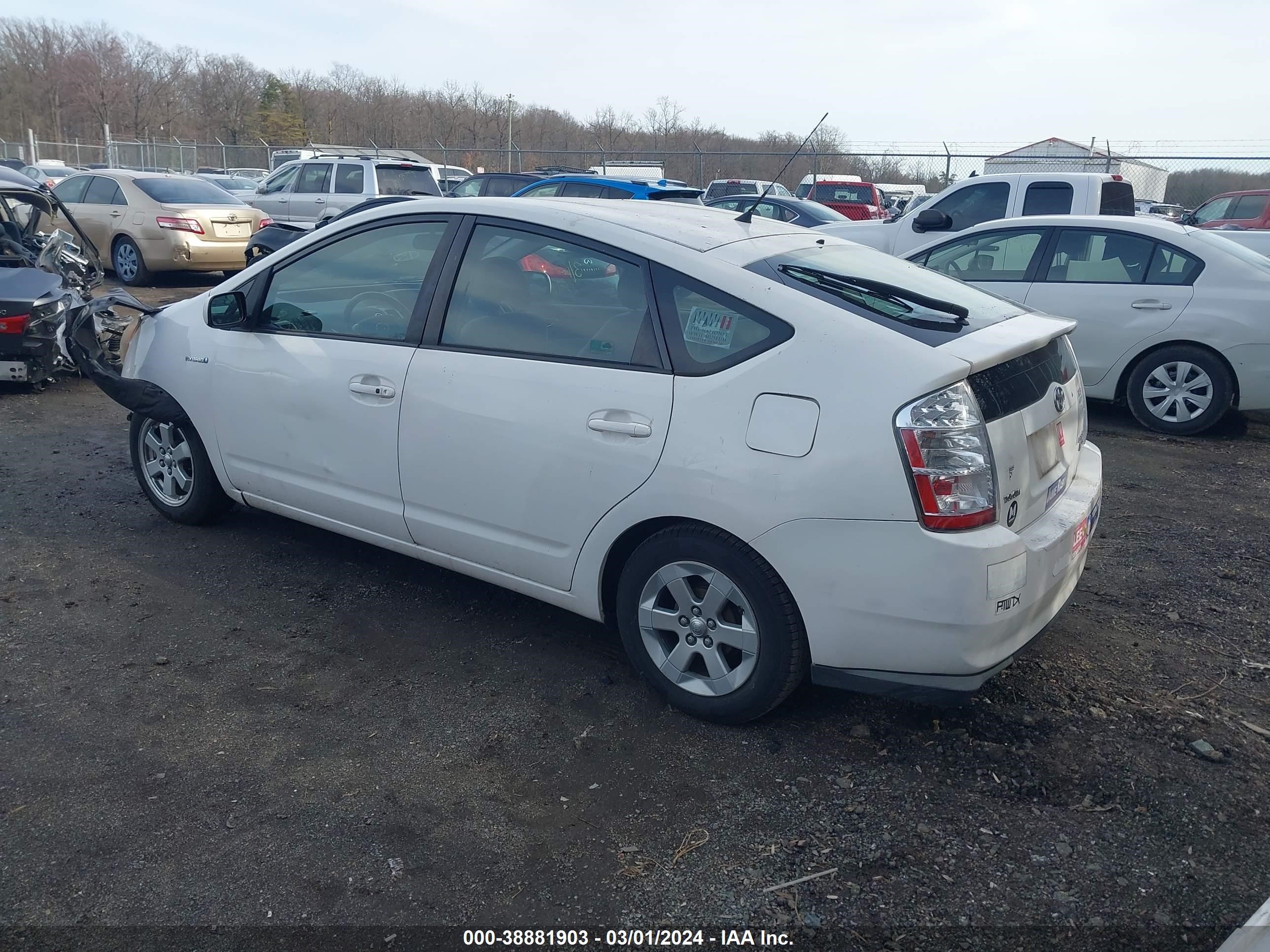 Photo 2 VIN: JTDKB20U797861293 - TOYOTA PRIUS 