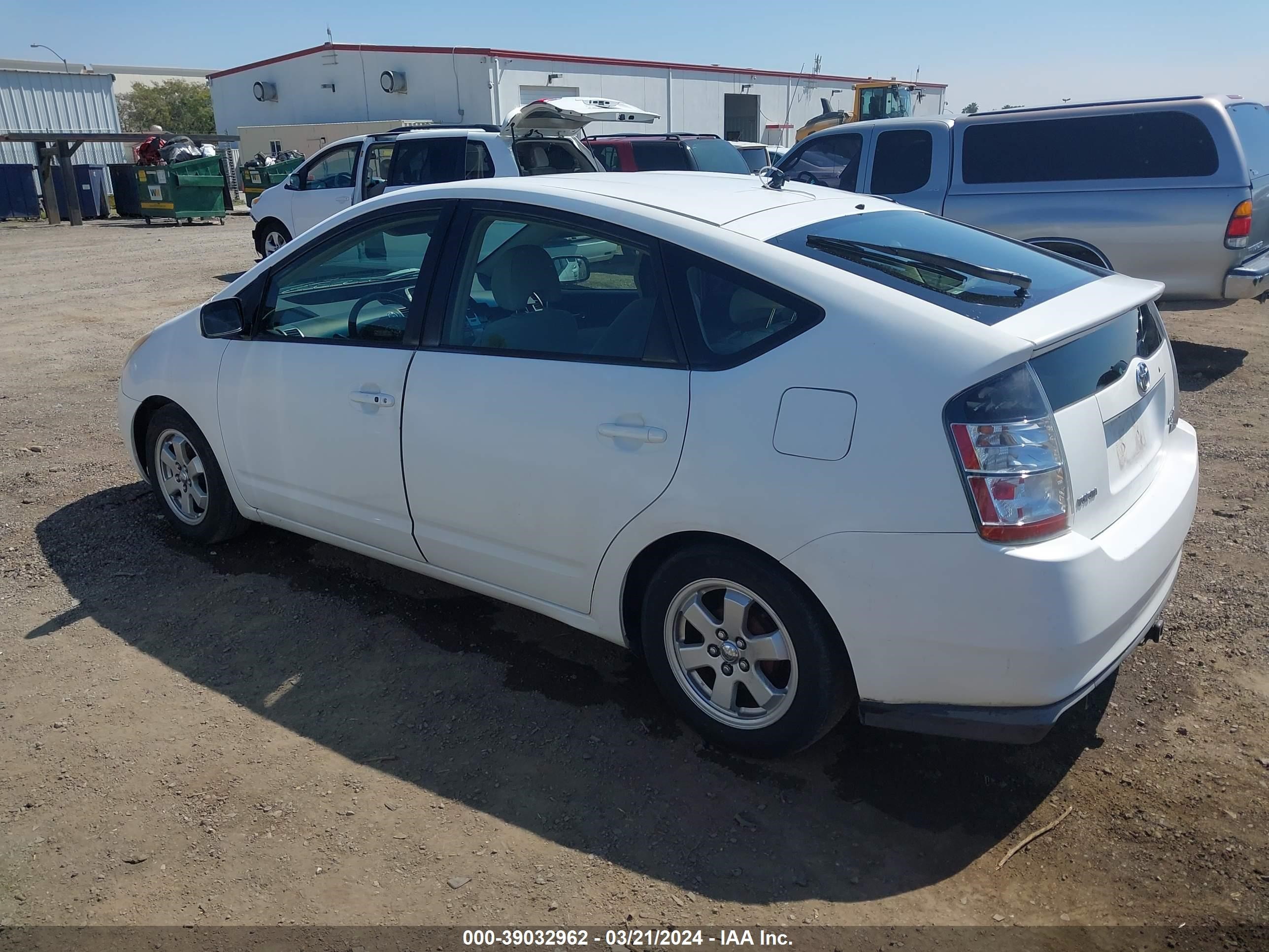 Photo 2 VIN: JTDKB20U840018902 - TOYOTA PRIUS 