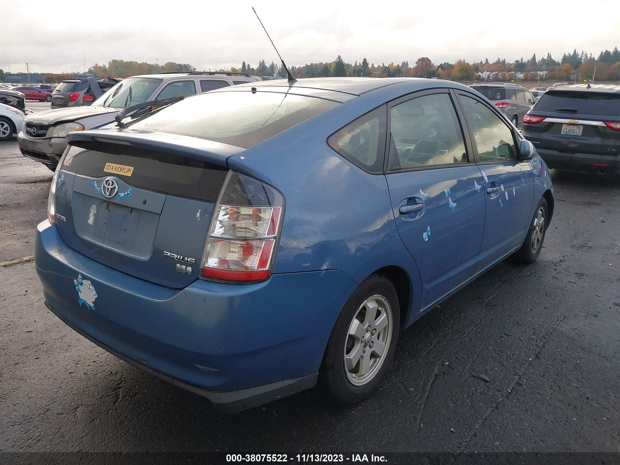 Photo 3 VIN: JTDKB20U850117561 - TOYOTA PRIUS 