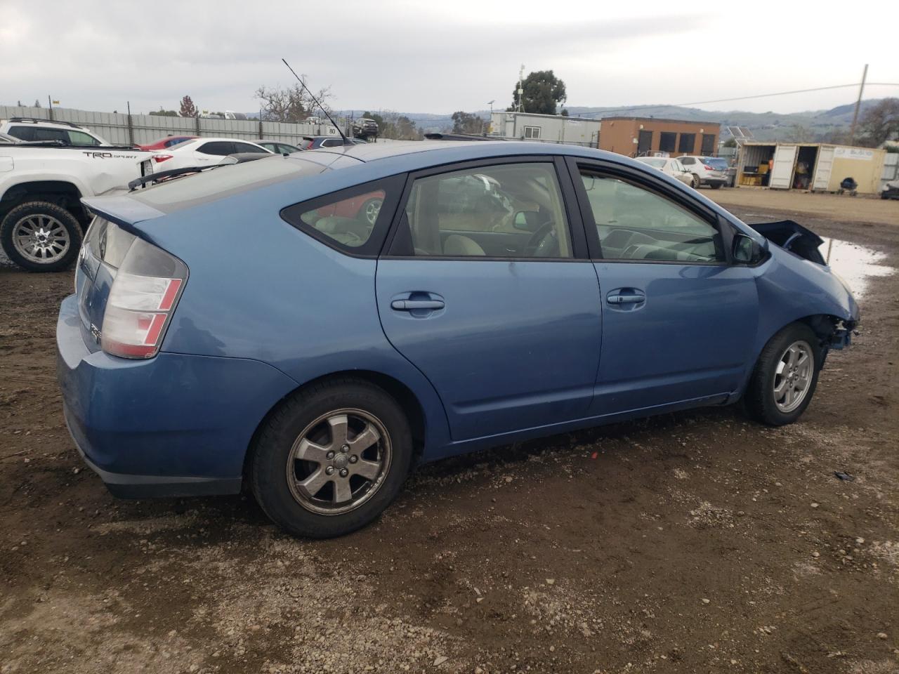 Photo 2 VIN: JTDKB20U857022960 - TOYOTA PRIUS 