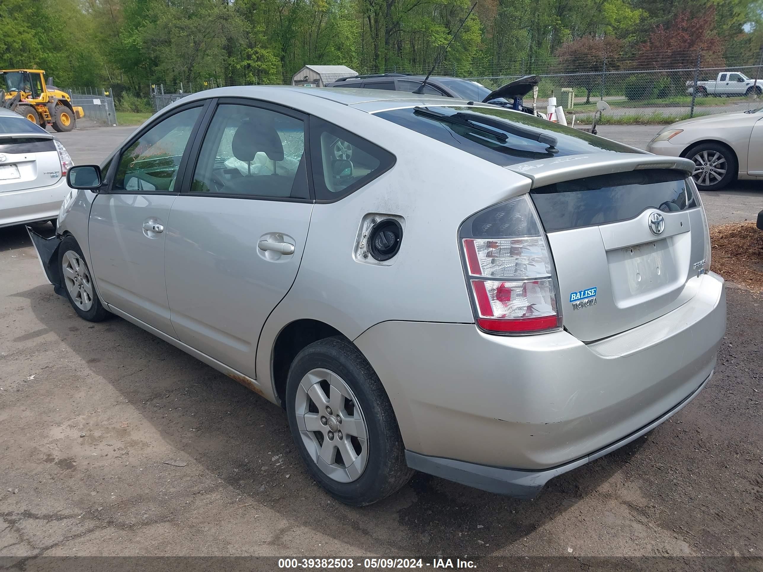 Photo 2 VIN: JTDKB20U857049950 - TOYOTA PRIUS 