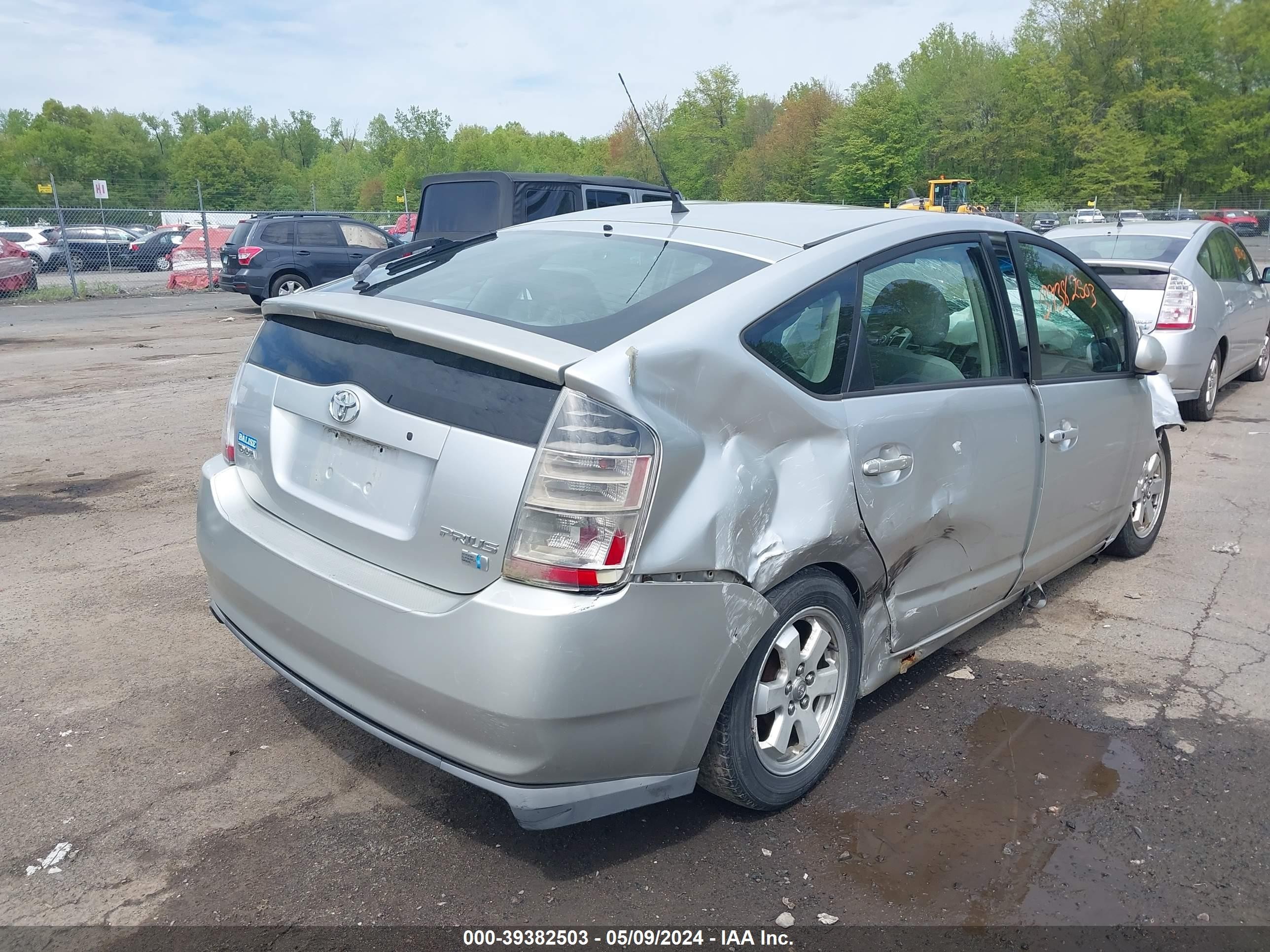 Photo 3 VIN: JTDKB20U857049950 - TOYOTA PRIUS 