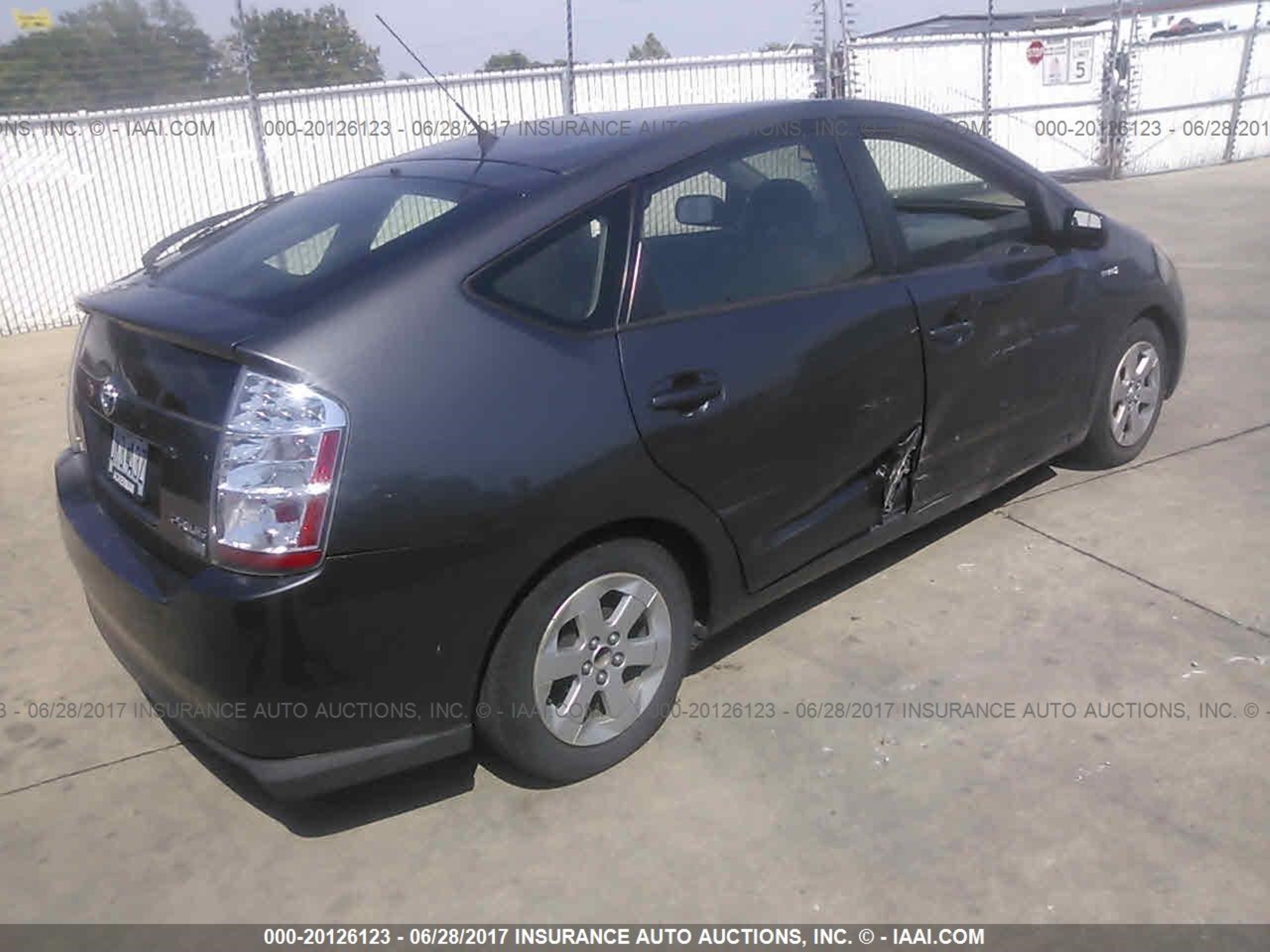 Photo 3 VIN: JTDKB20U863184001 - TOYOTA PRIUS 