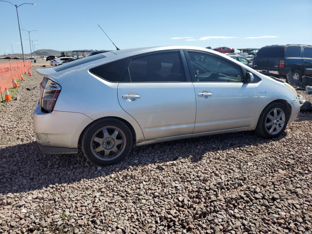 Photo 2 VIN: JTDKB20U873283337 - TOYOTA PRIUS 