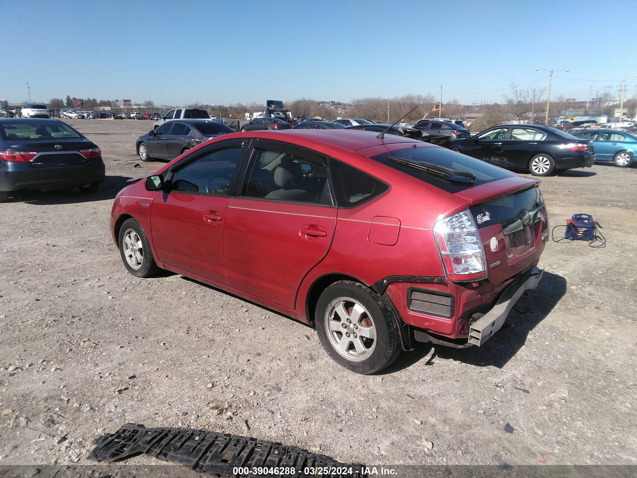 Photo 2 VIN: JTDKB20U877592136 - TOYOTA PRIUS 