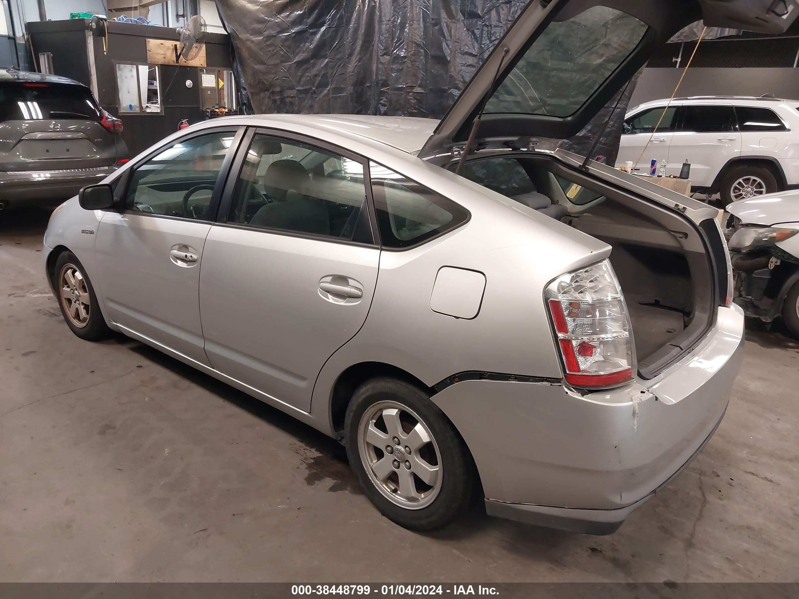 Photo 2 VIN: JTDKB20U877613549 - TOYOTA PRIUS 