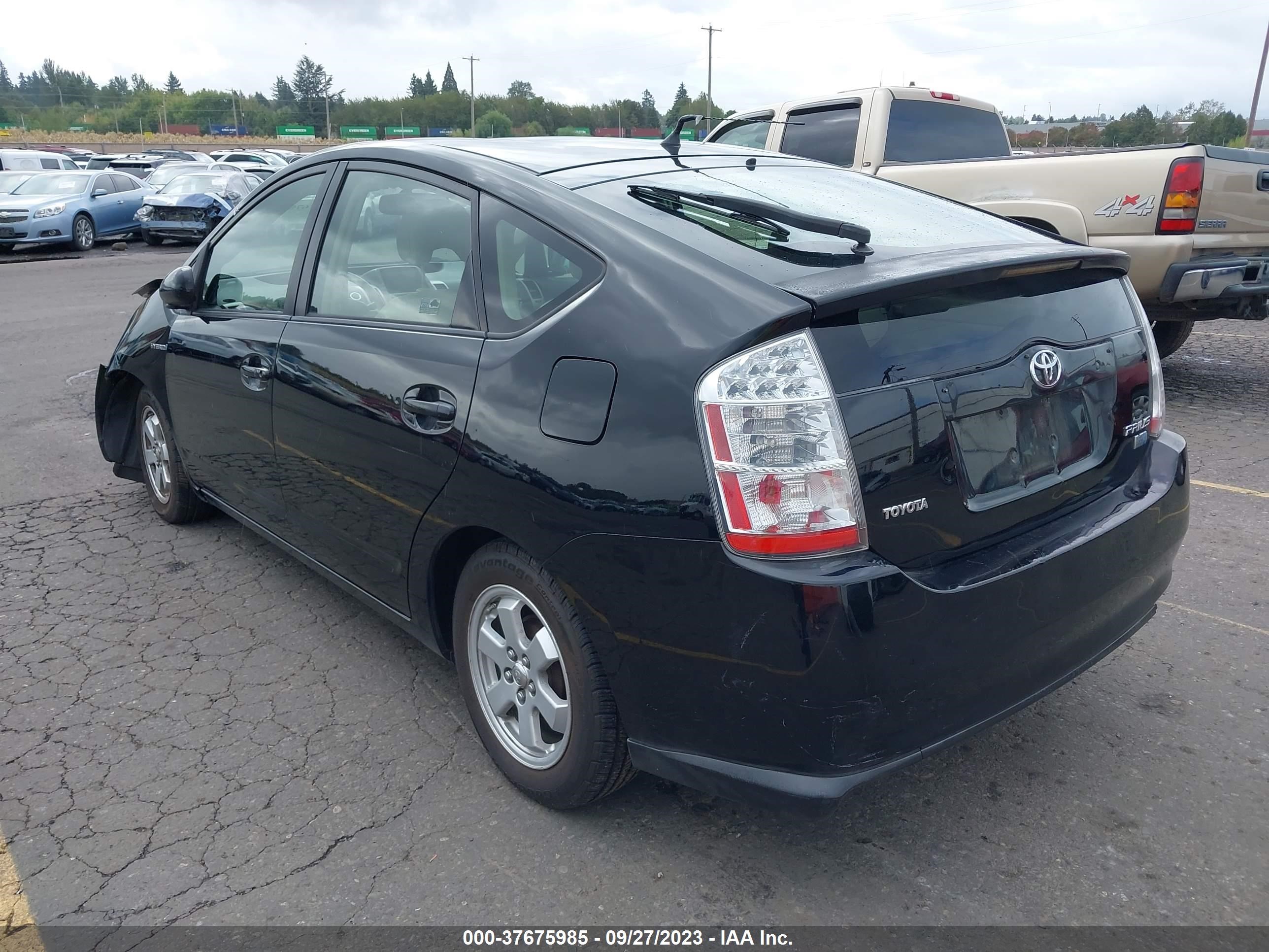 Photo 2 VIN: JTDKB20U883366090 - TOYOTA PRIUS 