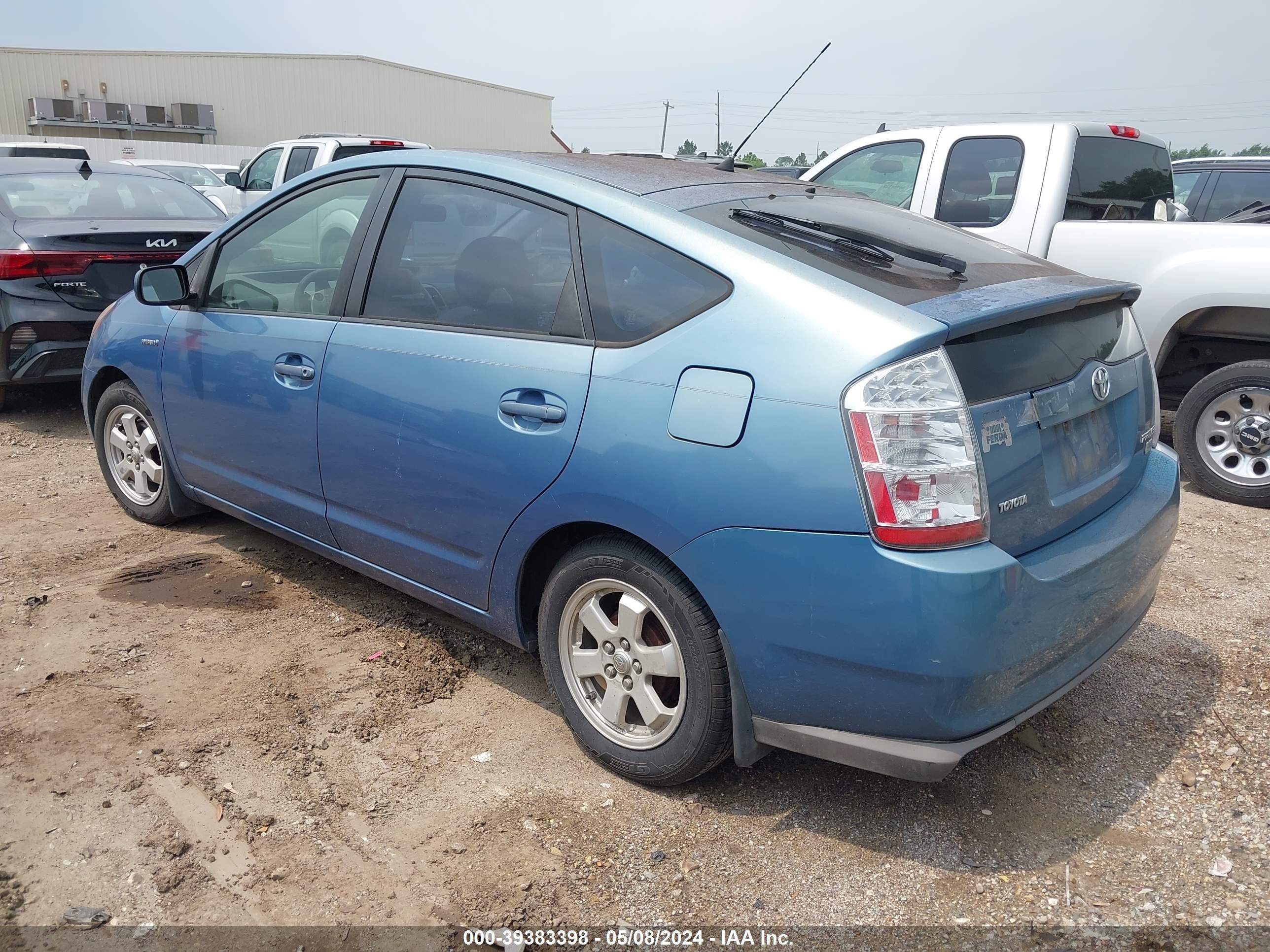 Photo 2 VIN: JTDKB20U887704385 - TOYOTA PRIUS 