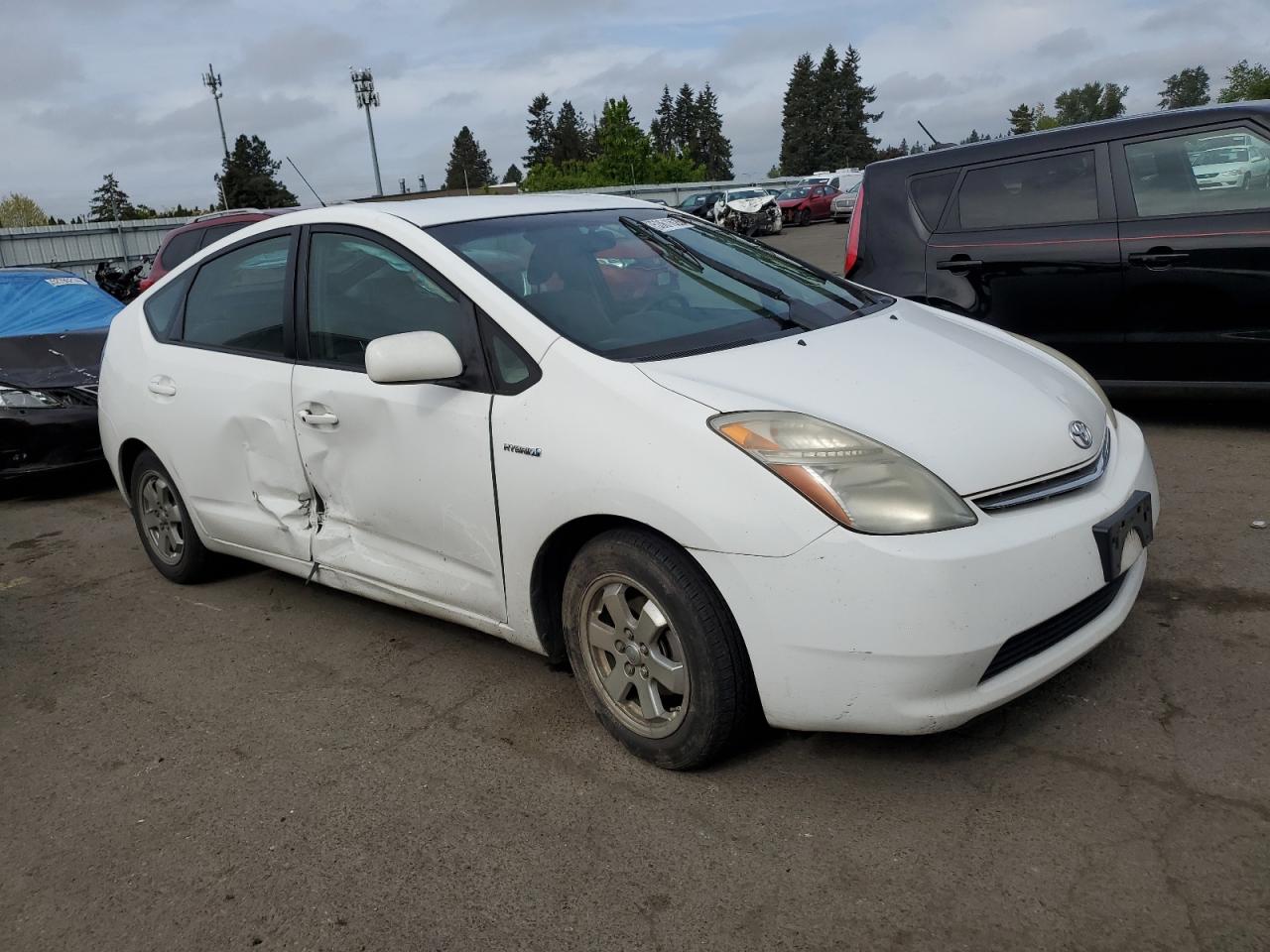 Photo 3 VIN: JTDKB20U887740318 - TOYOTA PRIUS 