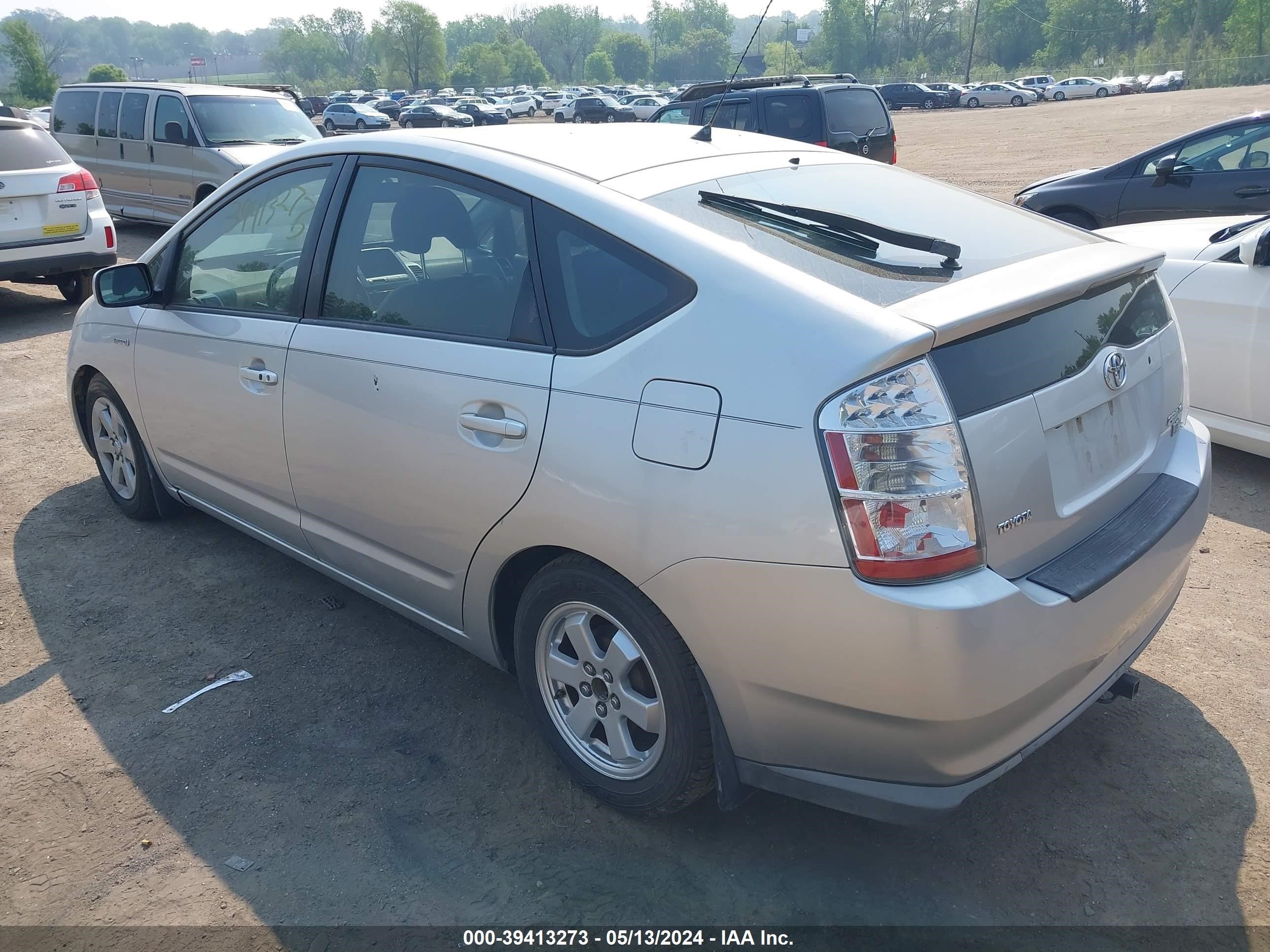 Photo 2 VIN: JTDKB20U887794511 - TOYOTA PRIUS 