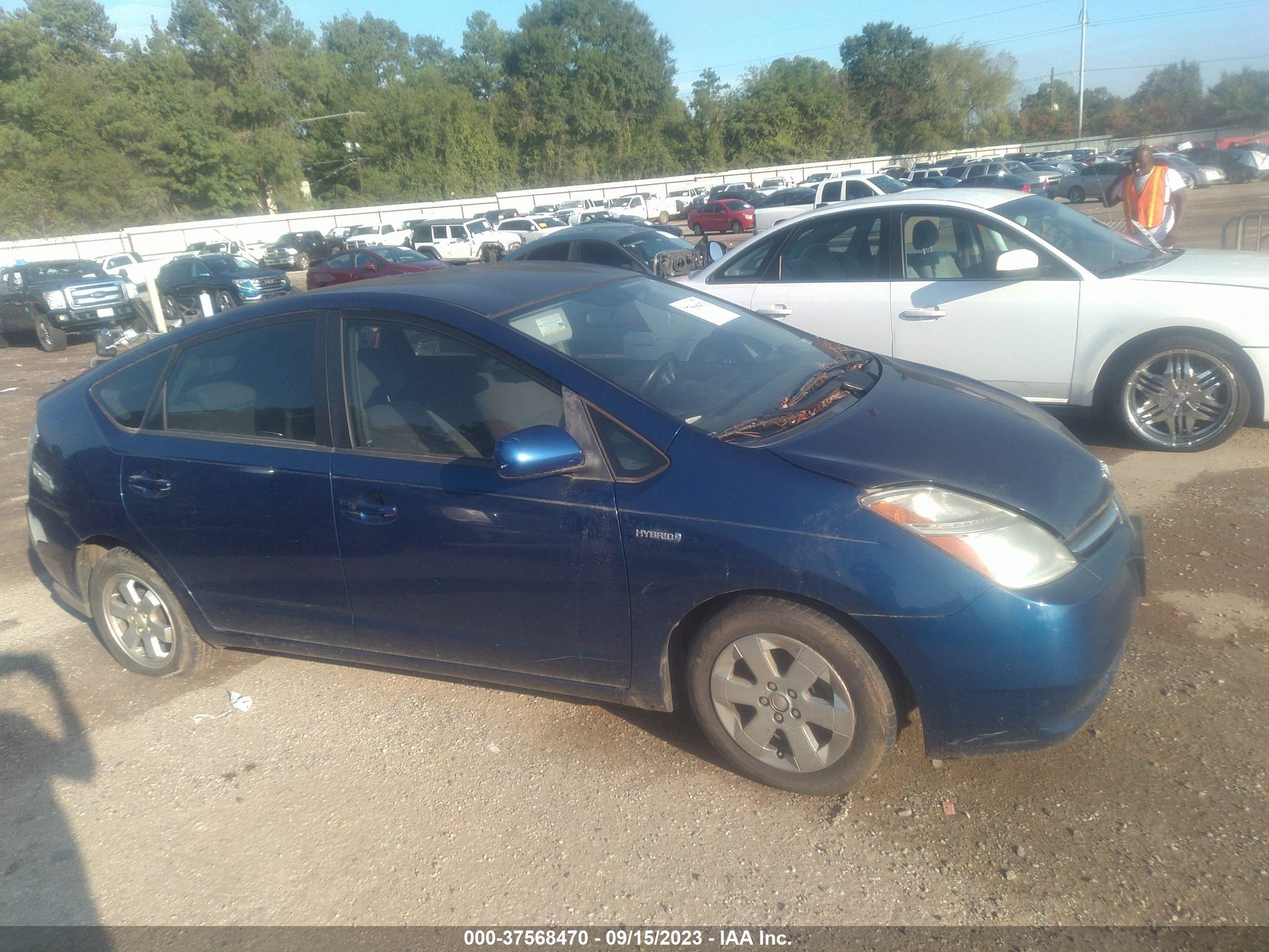 Photo 0 VIN: JTDKB20U887801666 - TOYOTA PRIUS 