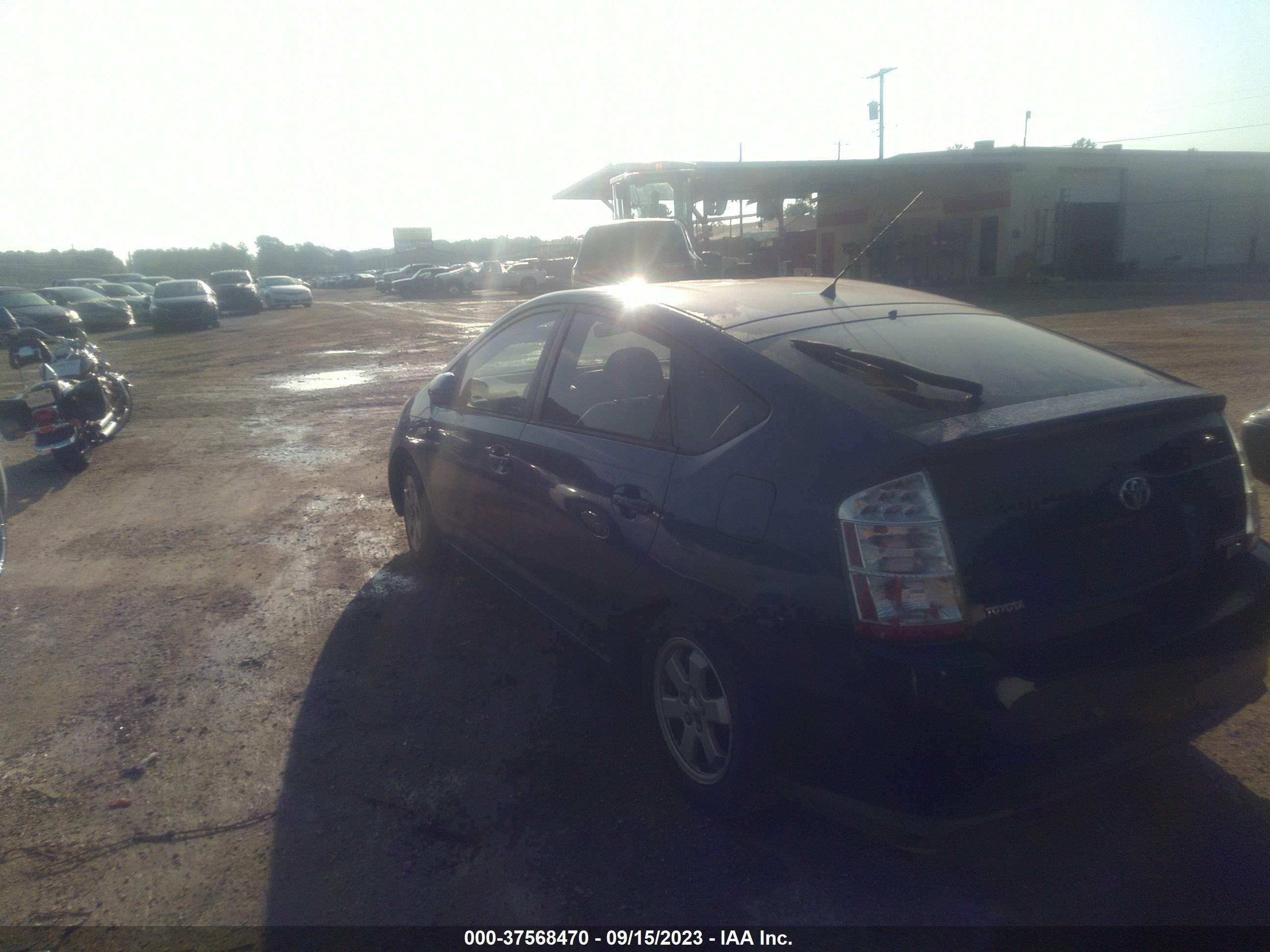 Photo 2 VIN: JTDKB20U887801666 - TOYOTA PRIUS 