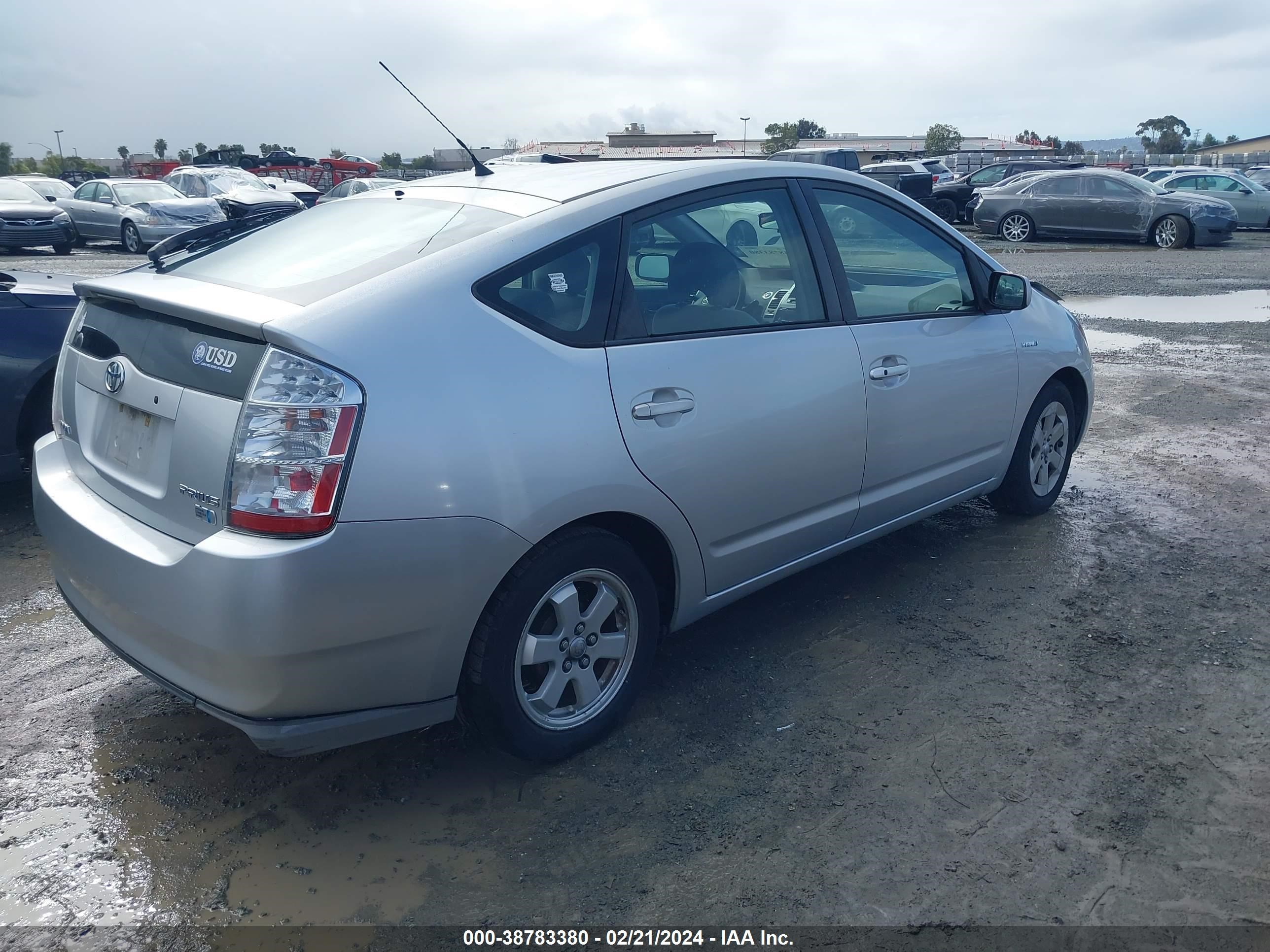 Photo 3 VIN: JTDKB20U893544744 - TOYOTA PRIUS 