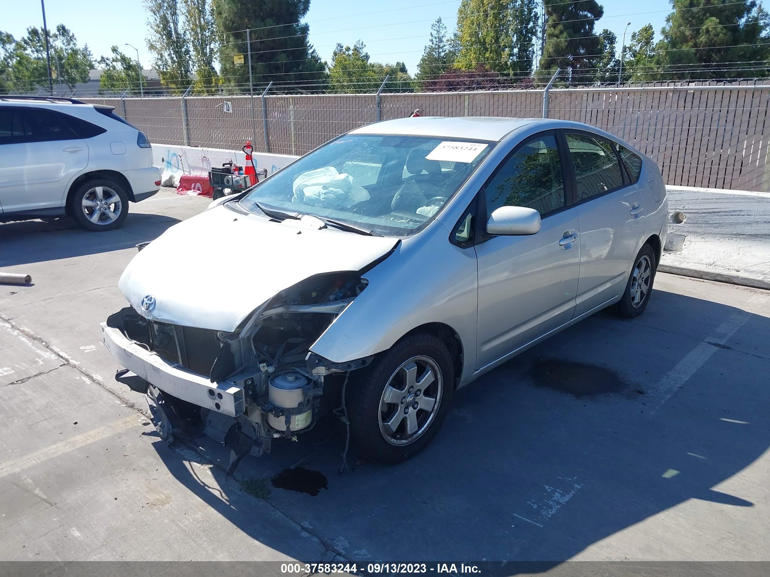 Photo 1 VIN: JTDKB20U940016107 - TOYOTA PRIUS 