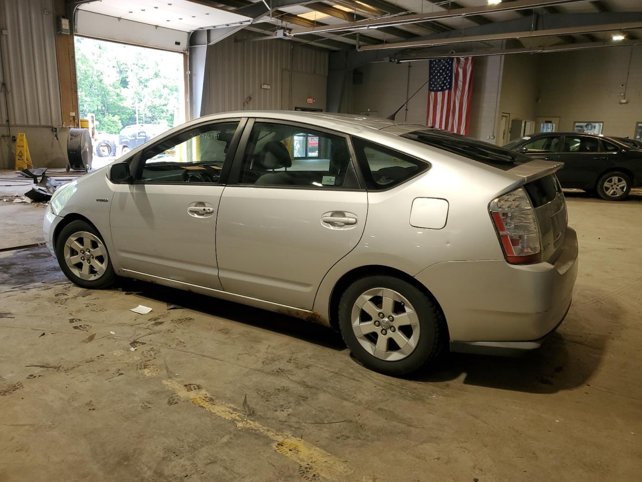 Photo 1 VIN: JTDKB20U977091059 - TOYOTA PRIUS 