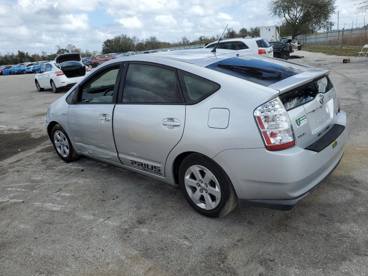 Photo 1 VIN: JTDKB20U977559775 - TOYOTA PRIUS 