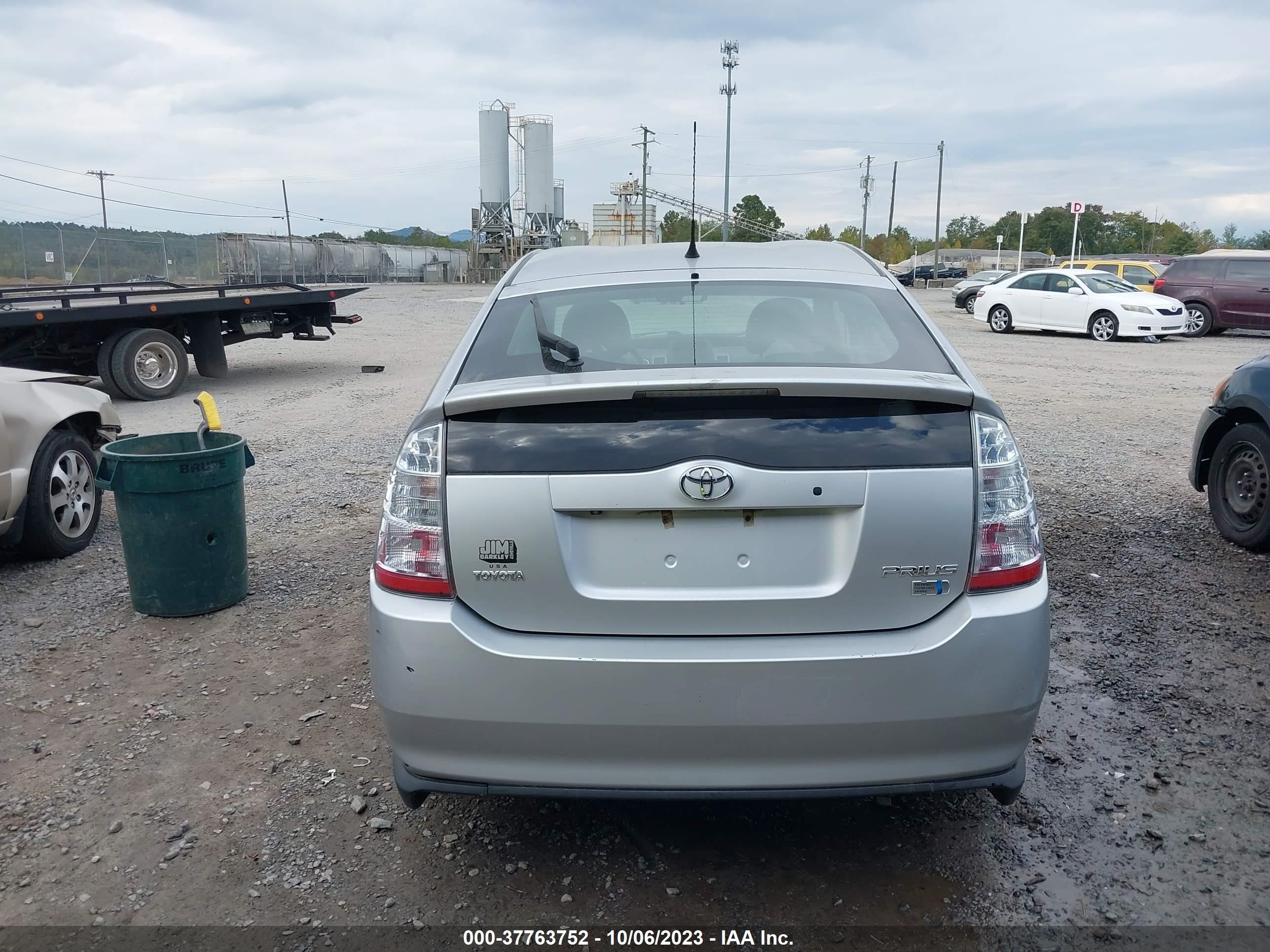 Photo 15 VIN: JTDKB20U977598608 - TOYOTA PRIUS 