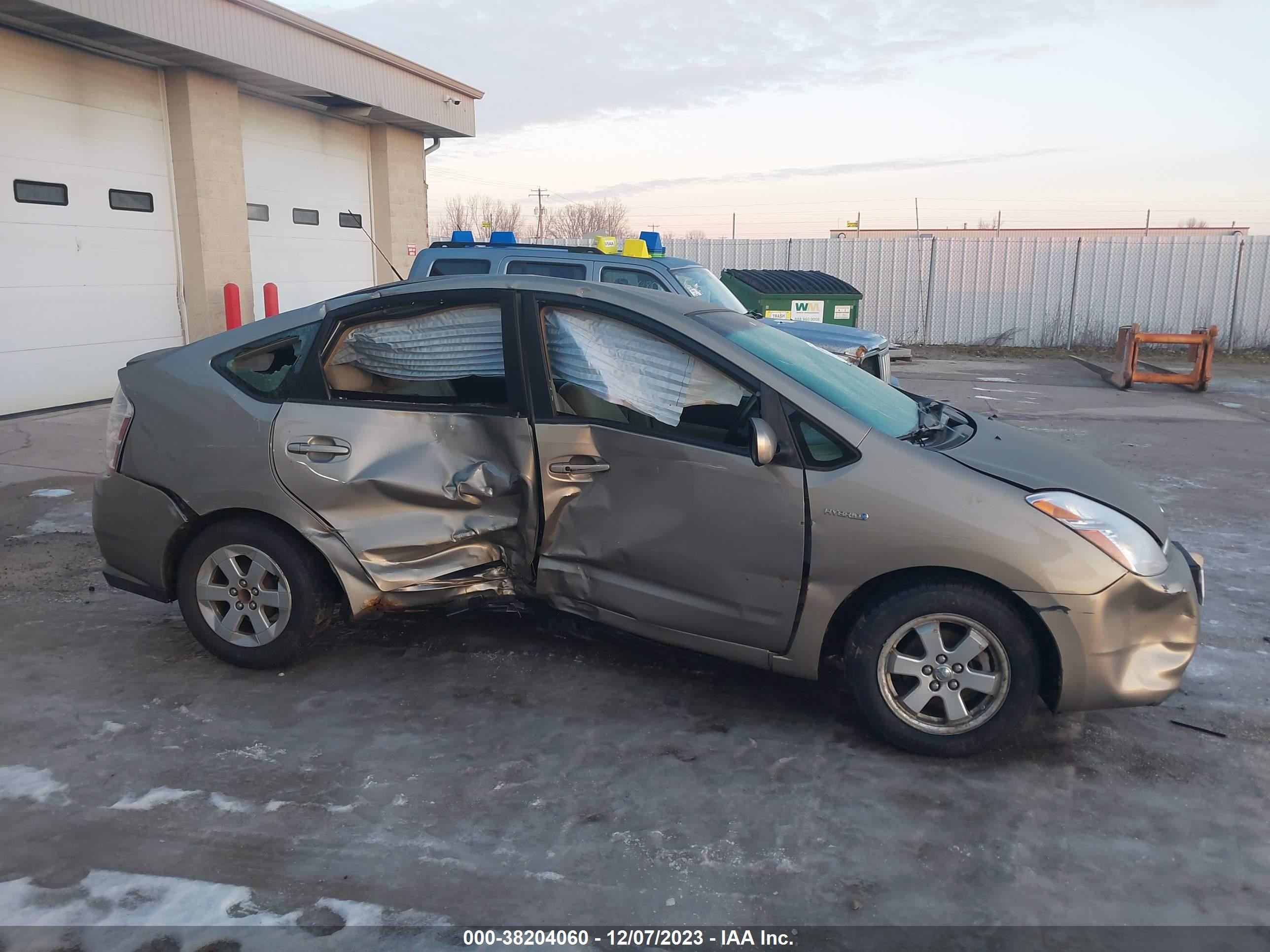 Photo 11 VIN: JTDKB20U977693587 - TOYOTA PRIUS 