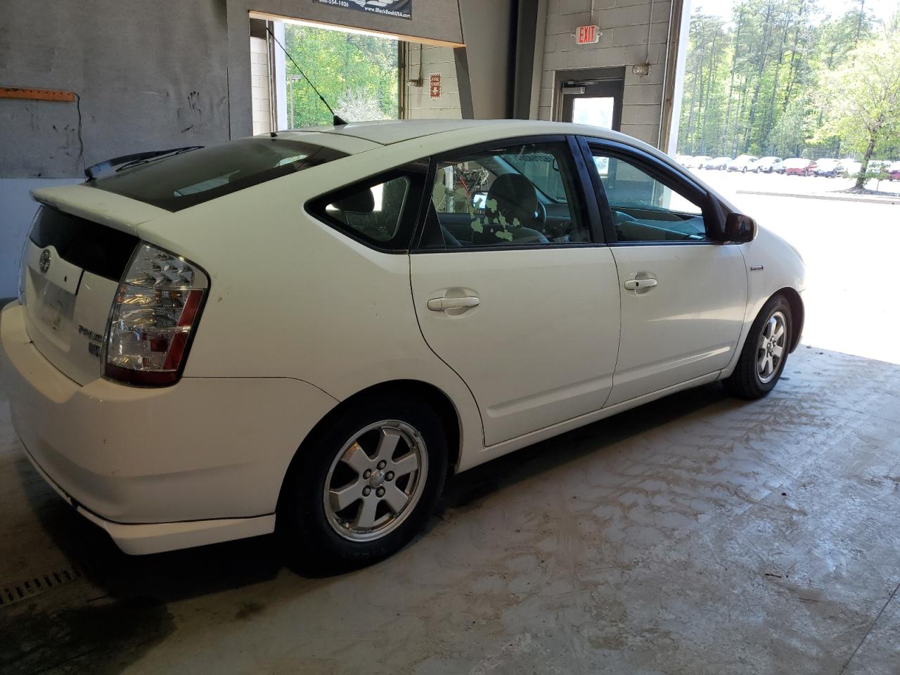 Photo 2 VIN: JTDKB20U983397963 - TOYOTA PRIUS 