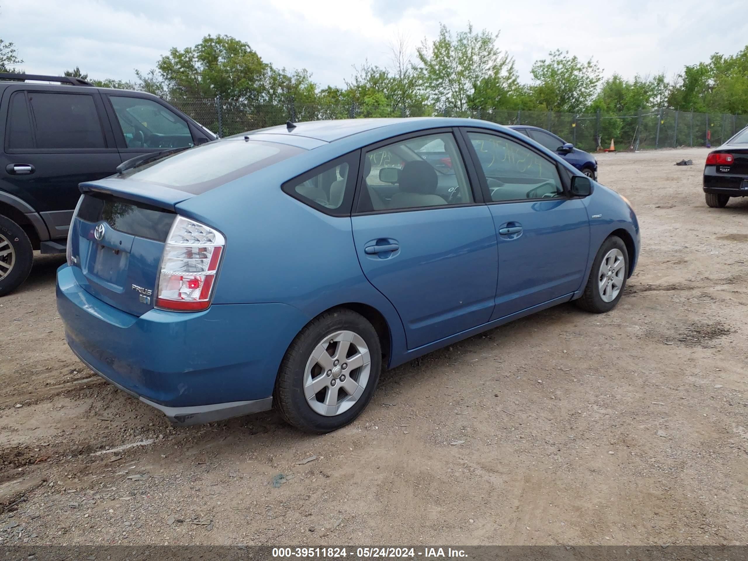 Photo 3 VIN: JTDKB20U987814877 - TOYOTA PRIUS 