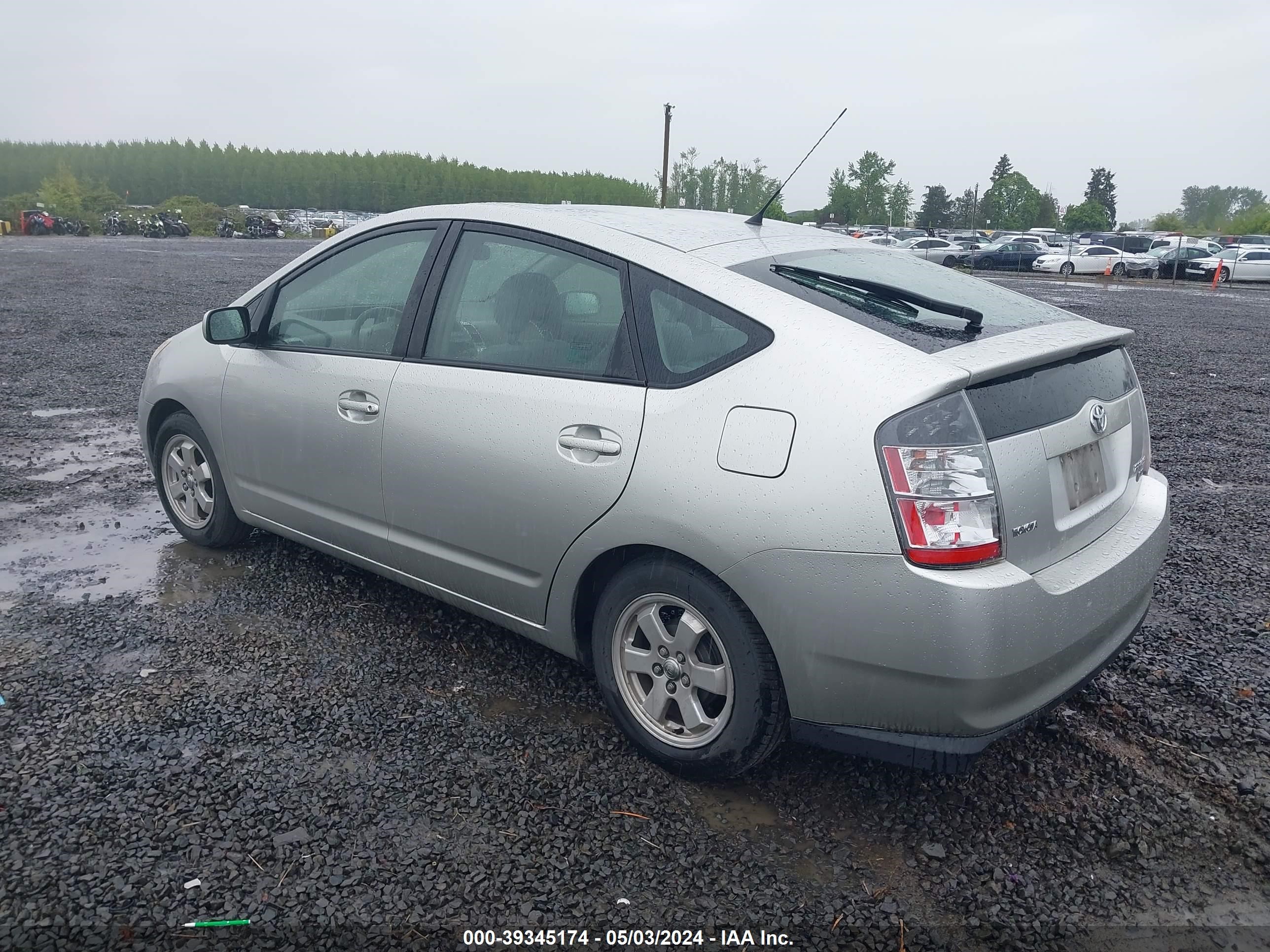 Photo 2 VIN: JTDKB20UX40049021 - TOYOTA PRIUS 