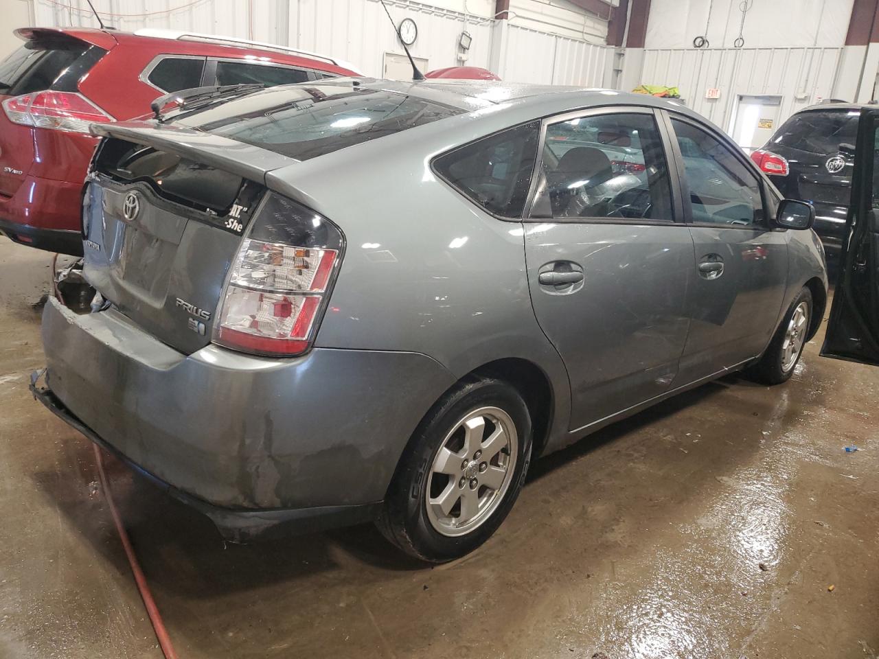 Photo 2 VIN: JTDKB20UX53043865 - TOYOTA PRIUS 