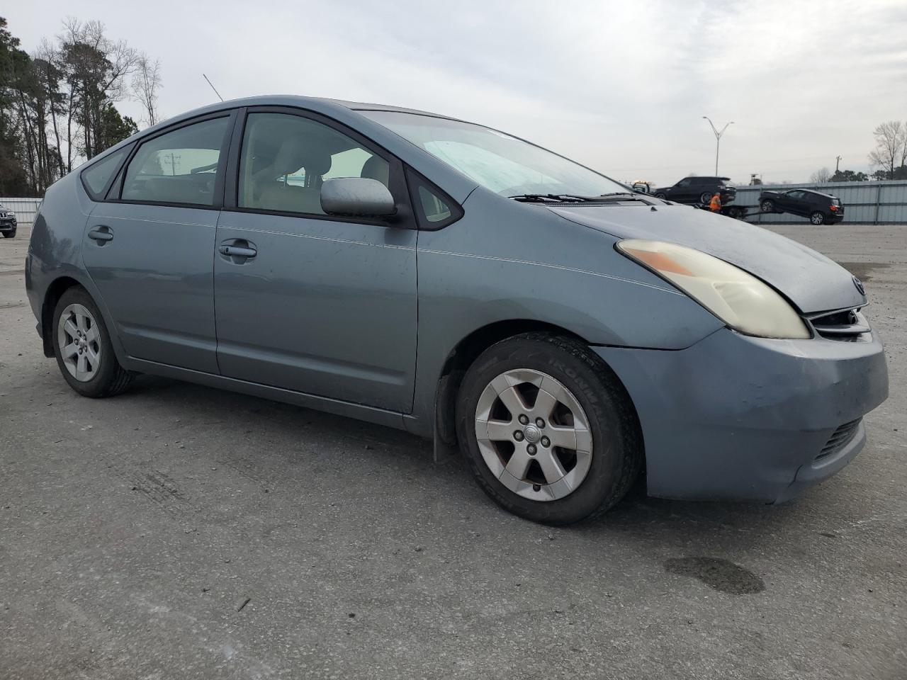 Photo 3 VIN: JTDKB20UX53053120 - TOYOTA PRIUS 