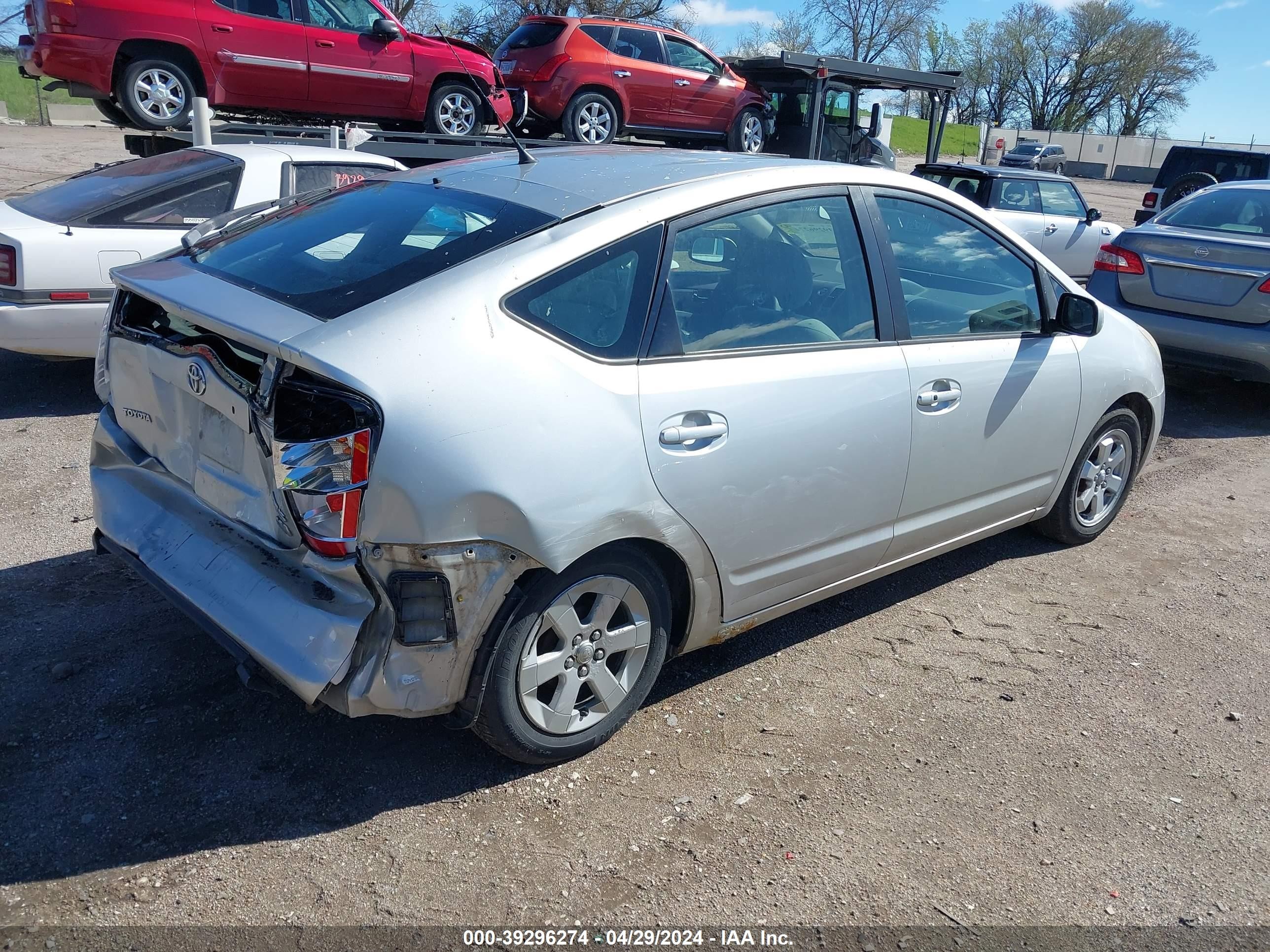 Photo 3 VIN: JTDKB20UX53081399 - TOYOTA PRIUS 