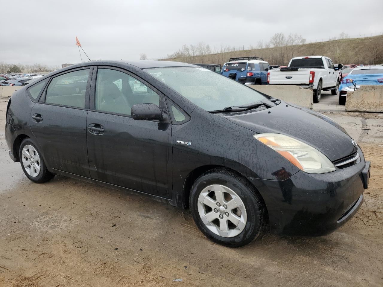 Photo 3 VIN: JTDKB20UX63136807 - TOYOTA PRIUS 