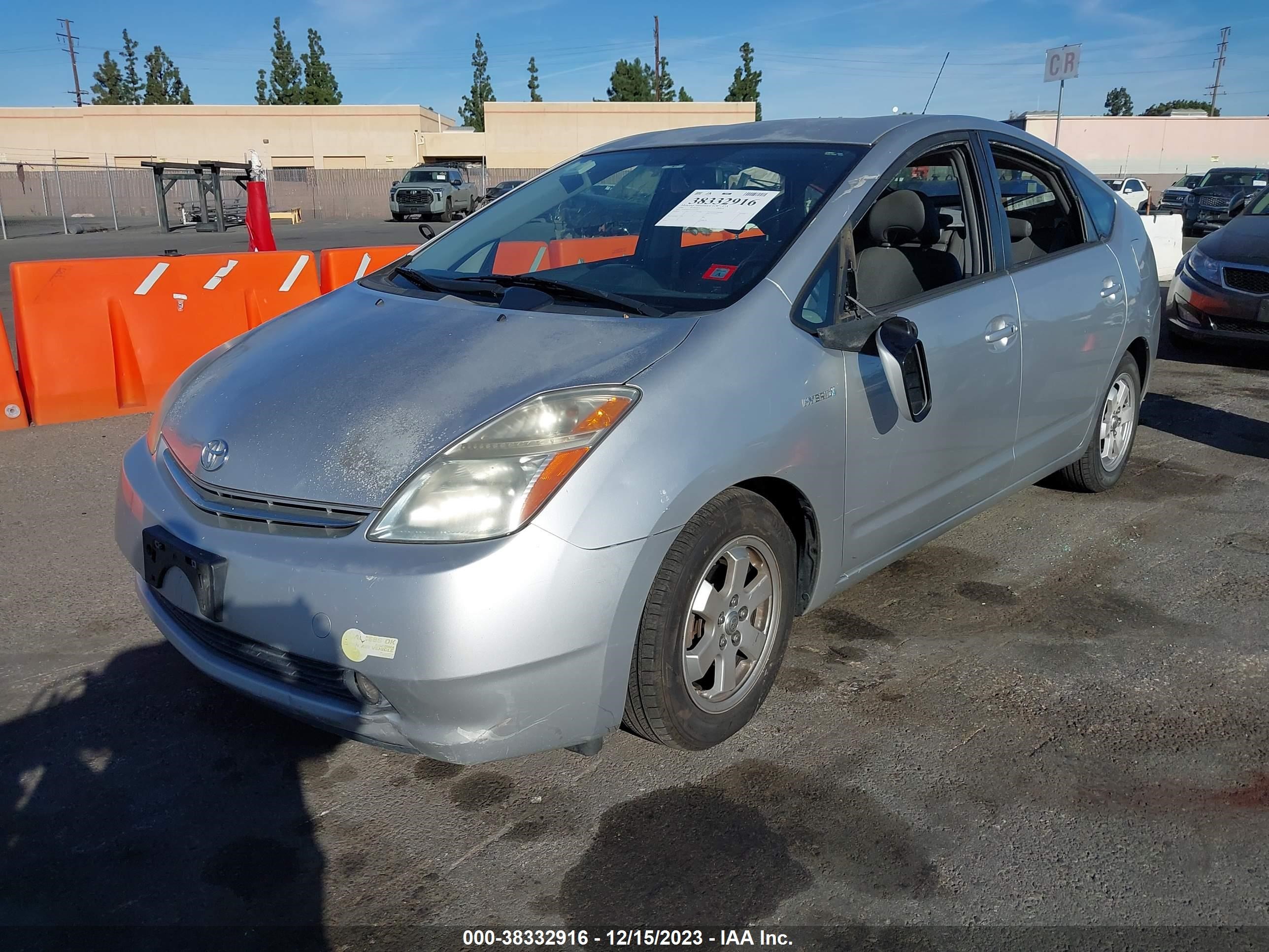 Photo 1 VIN: JTDKB20UX63155597 - TOYOTA PRIUS 