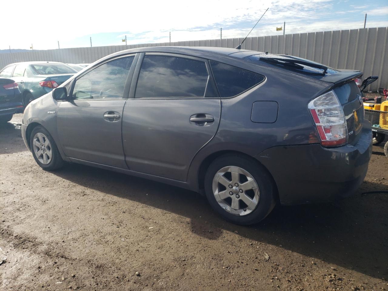 Photo 1 VIN: JTDKB20UX73220773 - TOYOTA PRIUS 