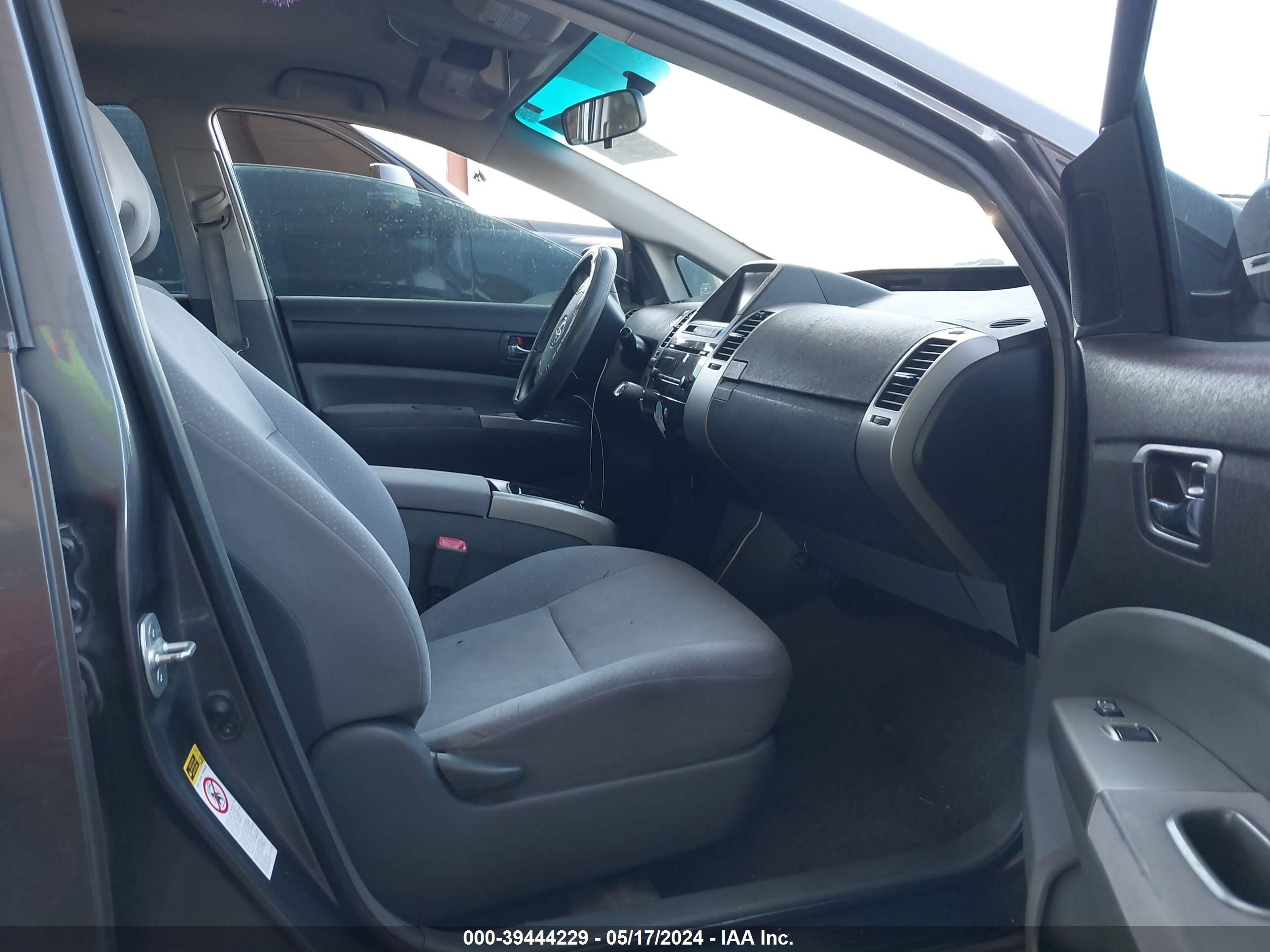 Photo 4 VIN: JTDKB20UX73233474 - TOYOTA PRIUS 