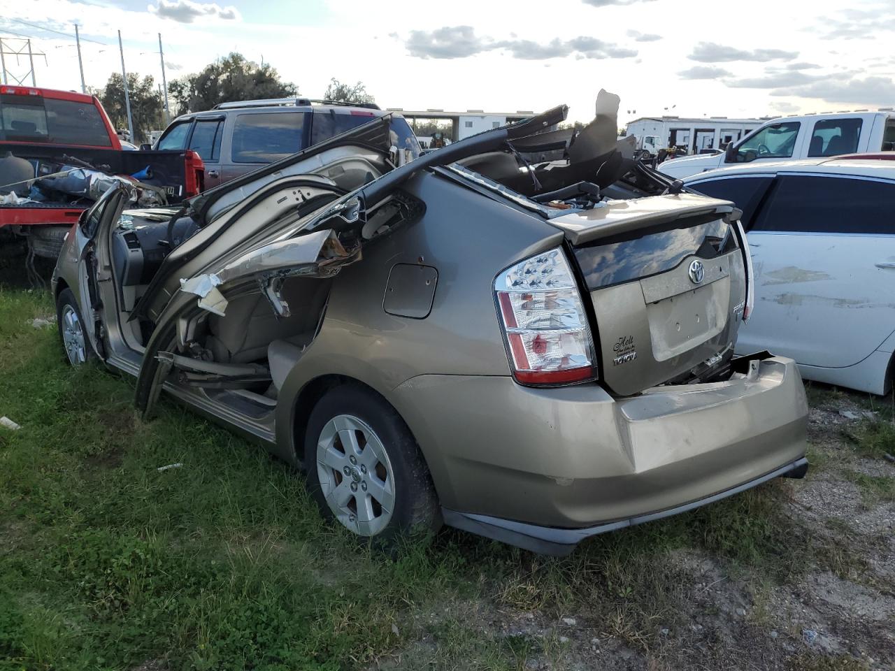 Photo 2 VIN: JTDKB20UX77565942 - TOYOTA PRIUS 