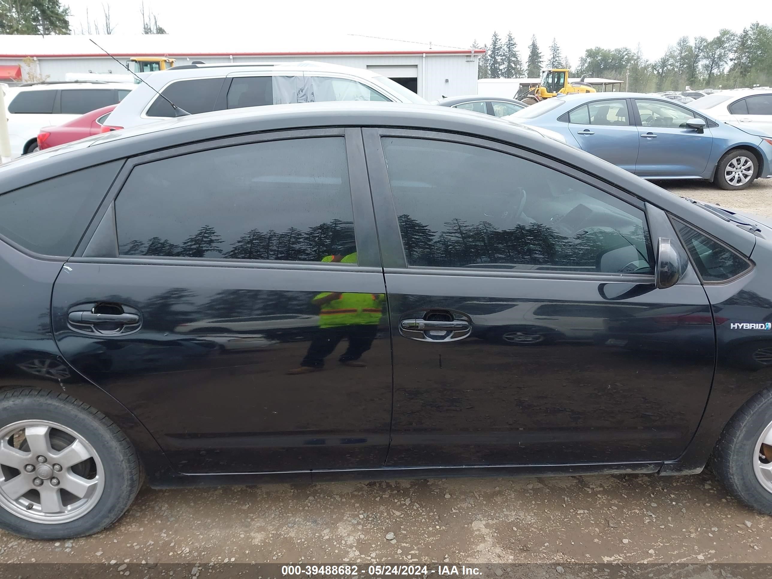 Photo 13 VIN: JTDKB20UX83420716 - TOYOTA PRIUS 