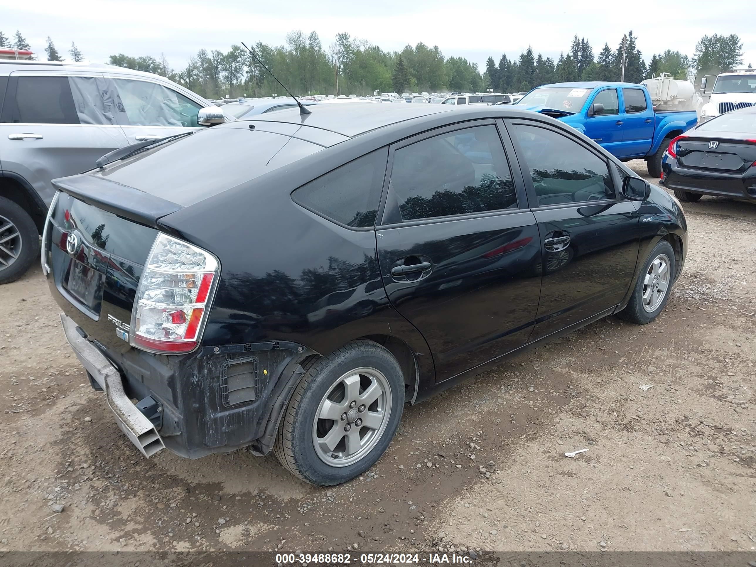 Photo 3 VIN: JTDKB20UX83420716 - TOYOTA PRIUS 