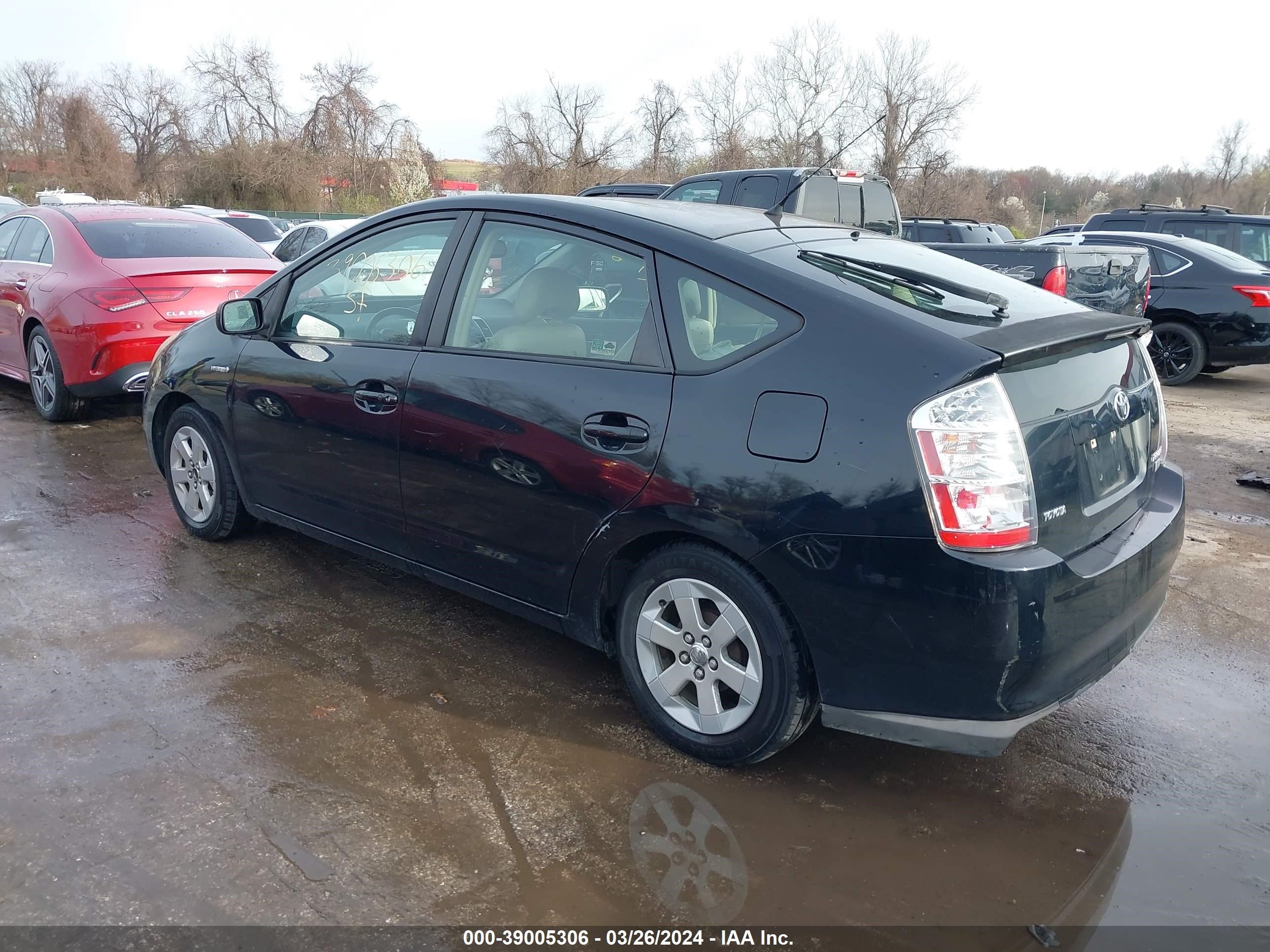 Photo 2 VIN: JTDKB20UX83430601 - TOYOTA PRIUS 