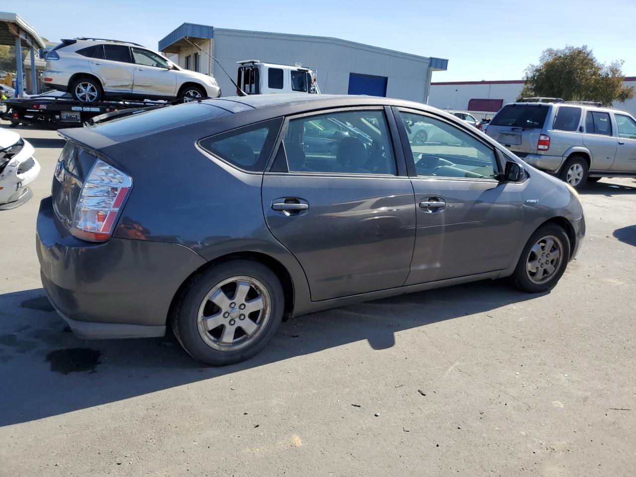 Photo 2 VIN: JTDKB20UX83440769 - TOYOTA PRIUS 