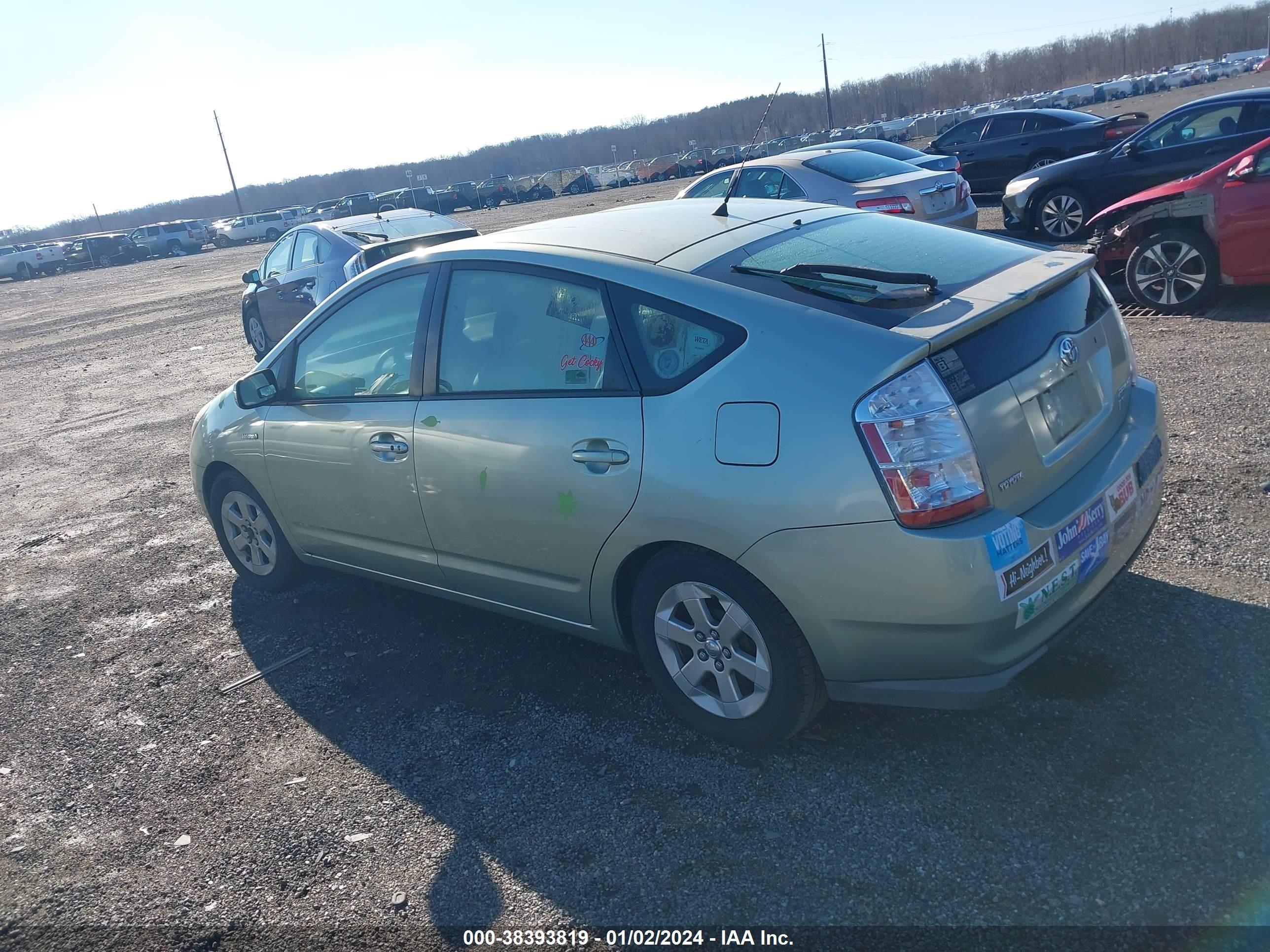 Photo 2 VIN: JTDKB20UX83449665 - TOYOTA PRIUS 