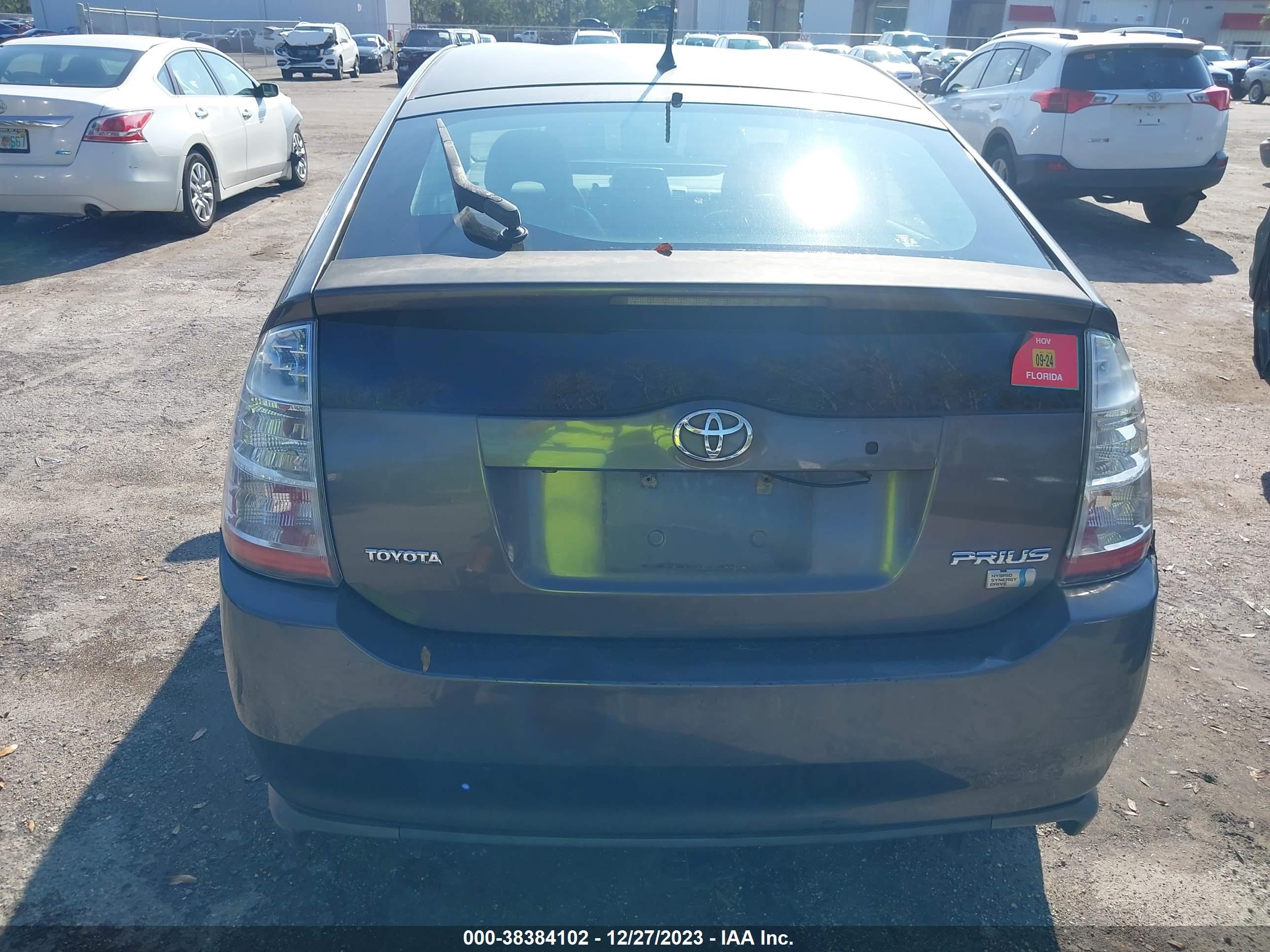 Photo 11 VIN: JTDKB20UX83451674 - TOYOTA PRIUS 