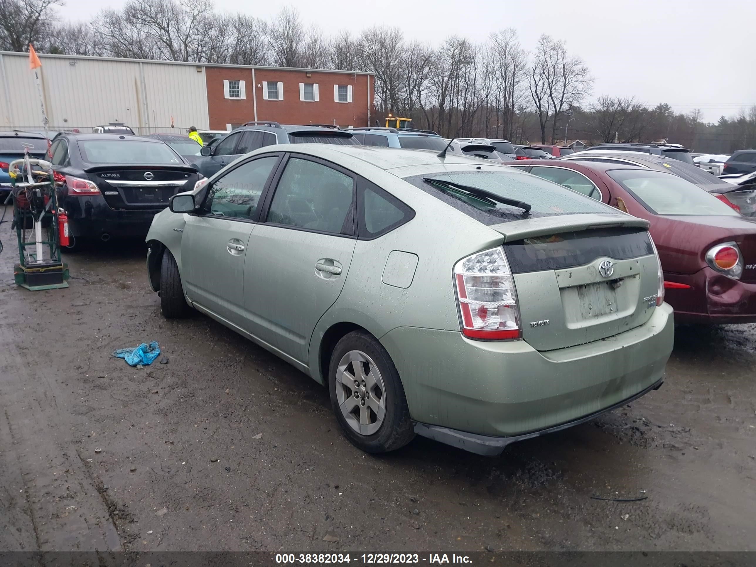 Photo 2 VIN: JTDKB20UX87700662 - TOYOTA PRIUS 