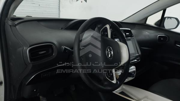 Photo 11 VIN: JTDKB3FU7H3578587 - TOYOTA PRIUS 