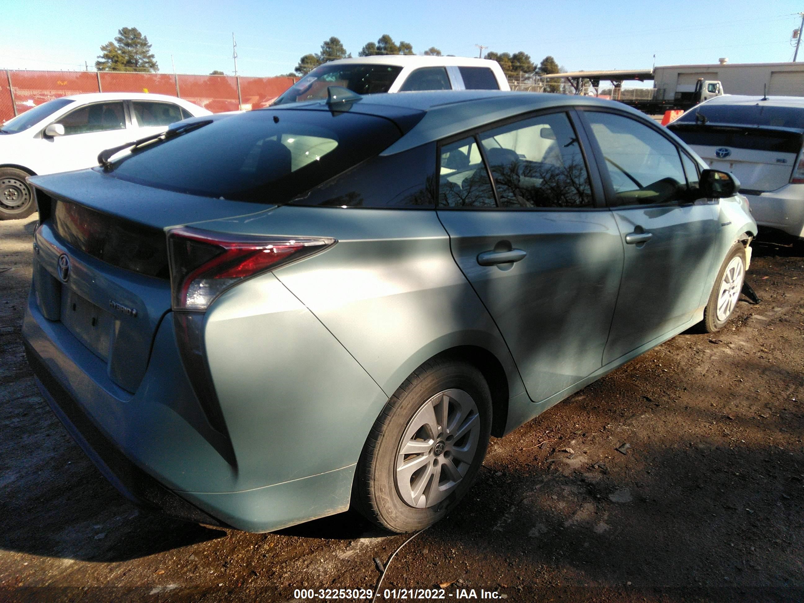 Photo 3 VIN: JTDKBRFU0G3527711 - TOYOTA PRIUS 