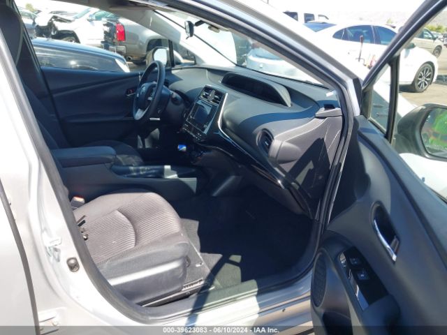 Photo 4 VIN: JTDKBRFU0H3030451 - TOYOTA PRIUS 