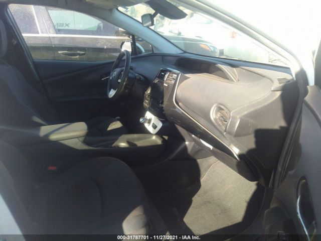 Photo 4 VIN: JTDKBRFU0J3081891 - TOYOTA PRIUS 