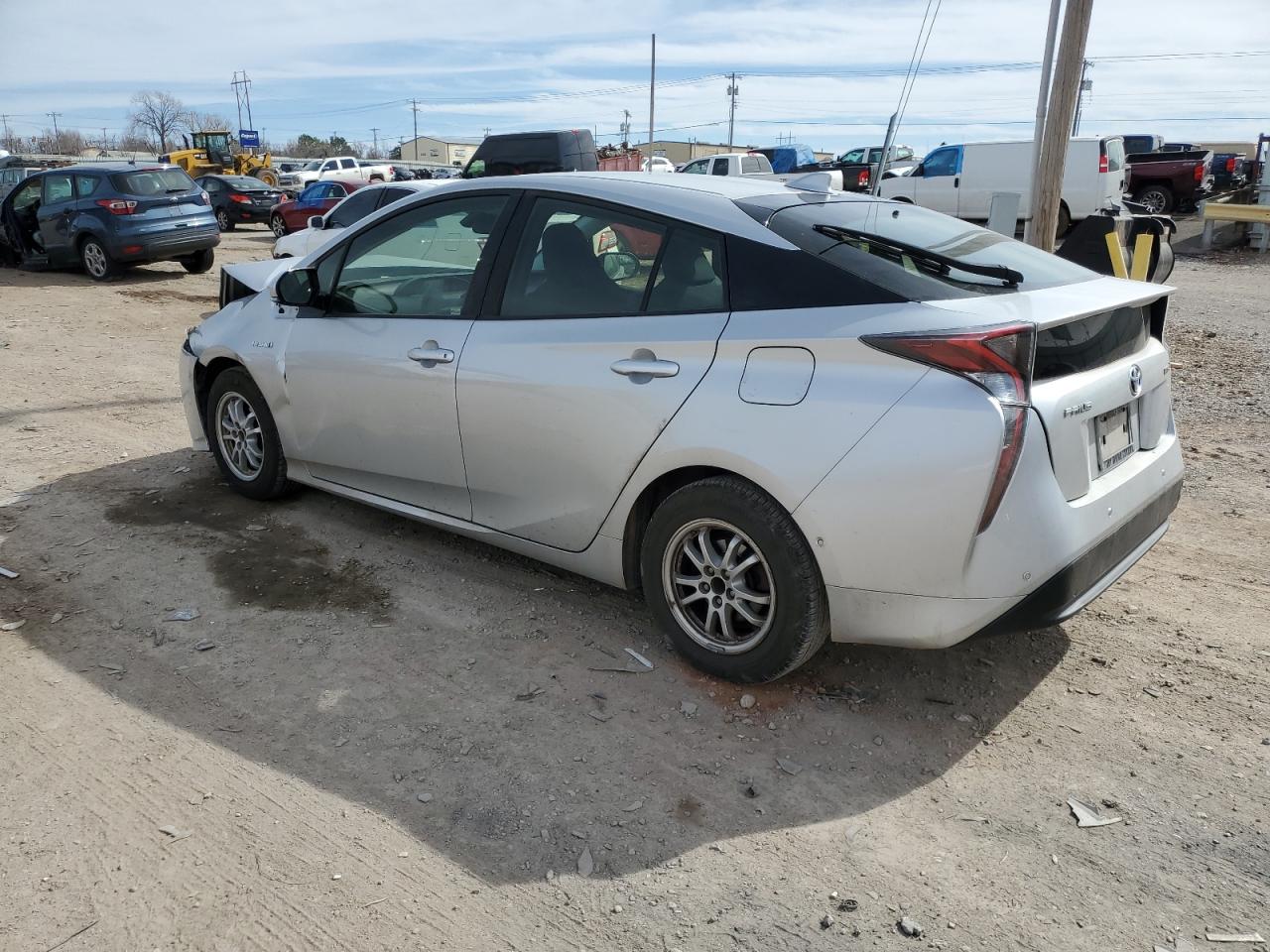 Photo 1 VIN: JTDKBRFU0J3600308 - TOYOTA PRIUS 