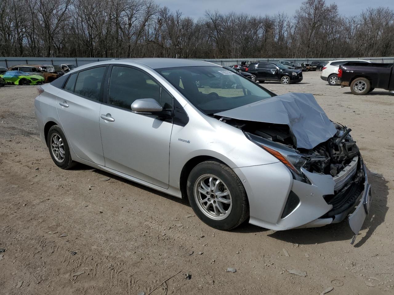 Photo 3 VIN: JTDKBRFU0J3600308 - TOYOTA PRIUS 