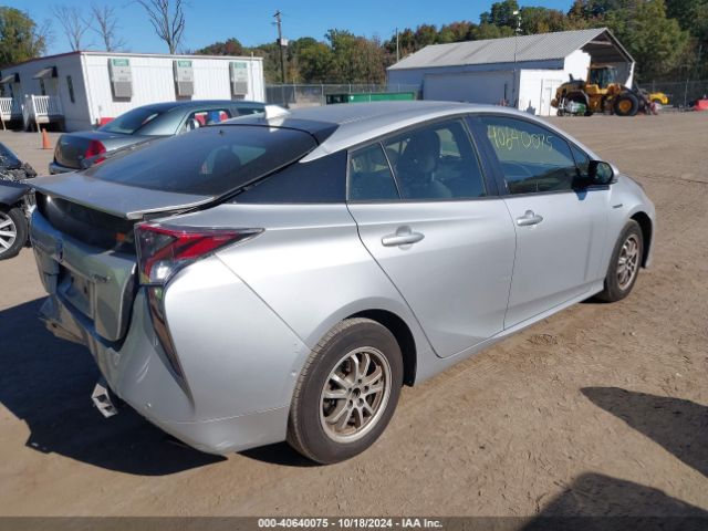 Photo 3 VIN: JTDKBRFU0J3604407 - TOYOTA PRIUS 