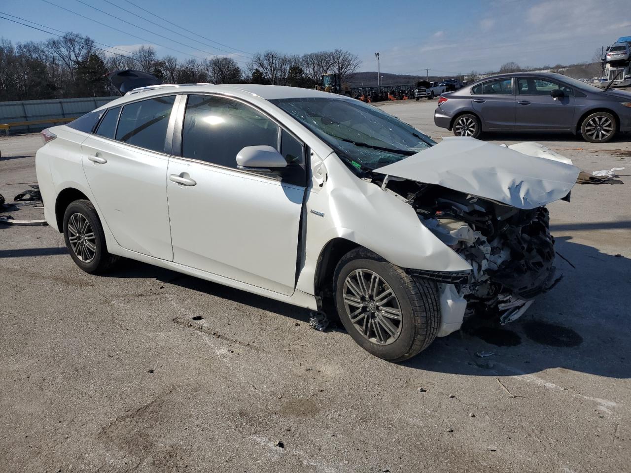 Photo 3 VIN: JTDKBRFU1G3010563 - TOYOTA PRIUS 